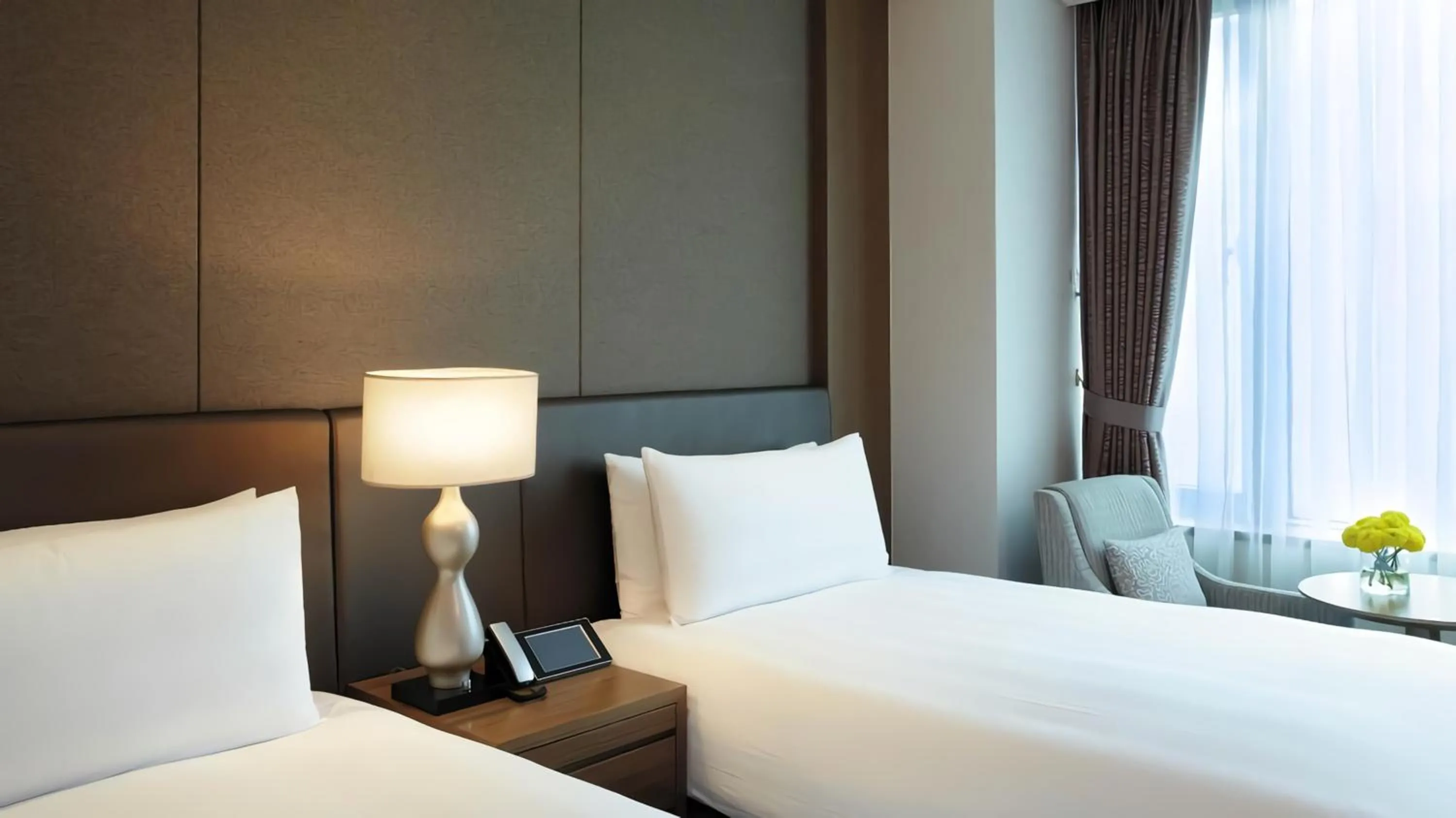 Communal lounge/ TV room, Bed in LOTTE CITY HOTEL Gimpo Airport