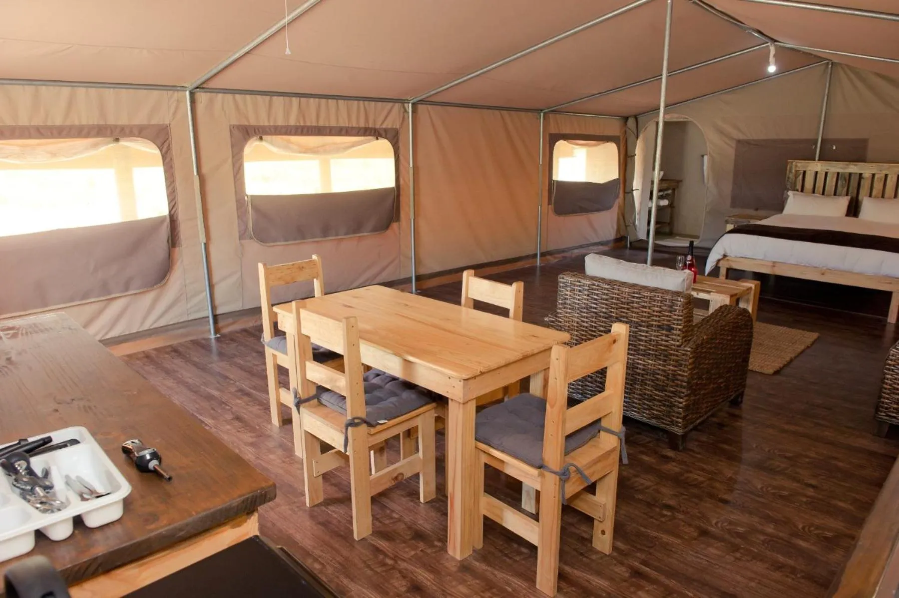Kitchen or kitchenette, Bed in African Game Lodge