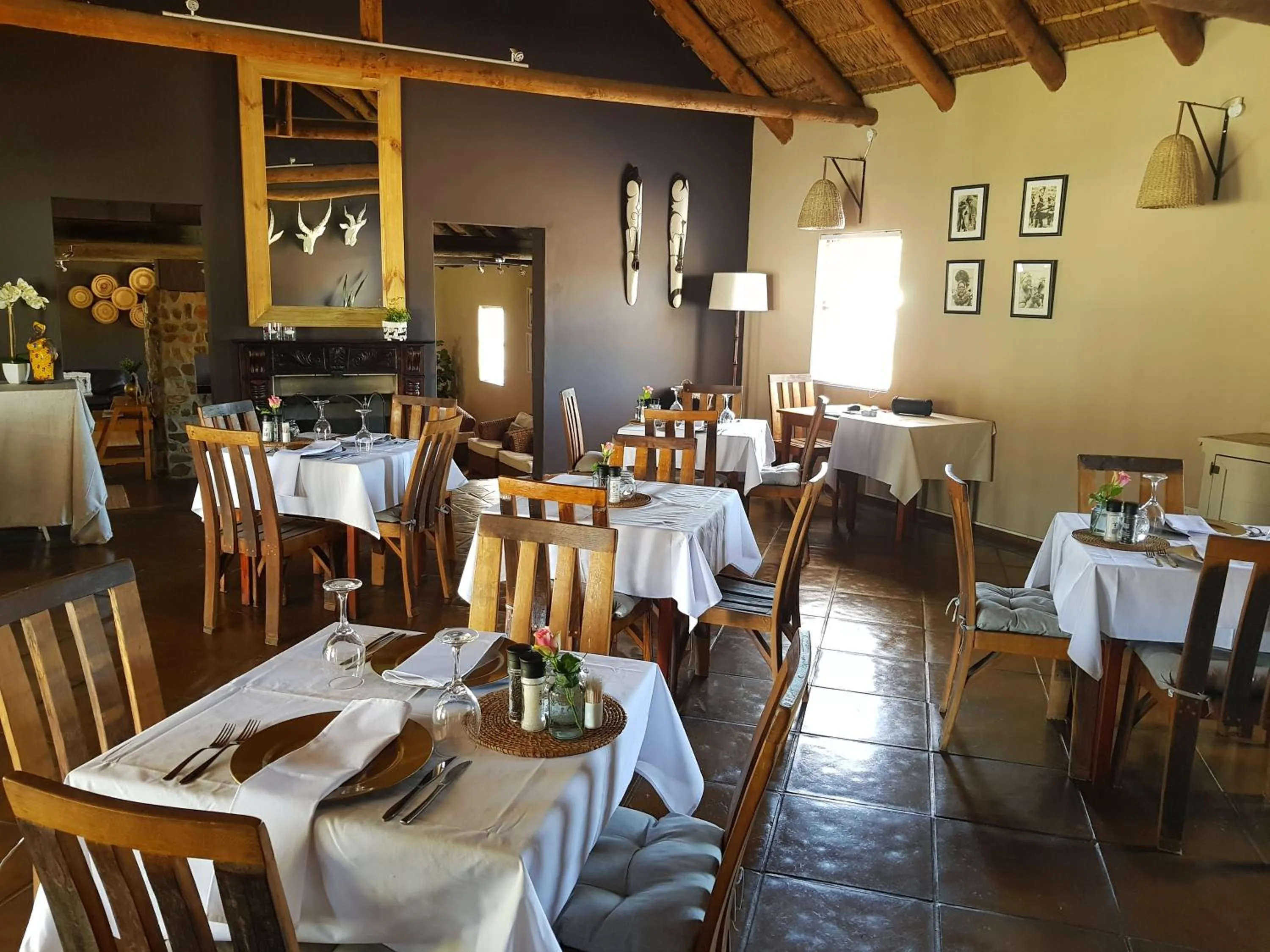Restaurant/places to eat in African Game Lodge
