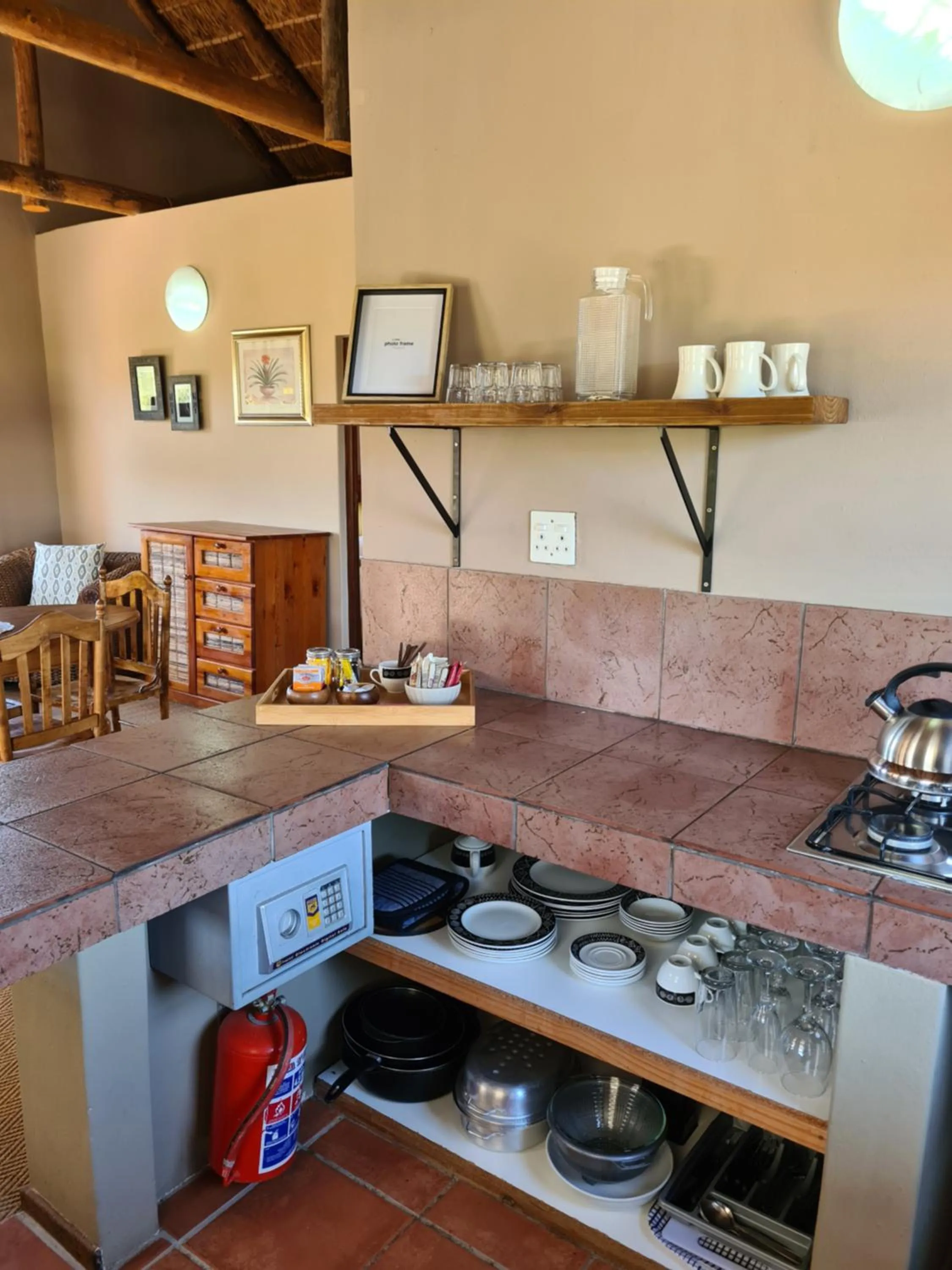 Kitchen or kitchenette in African Game Lodge