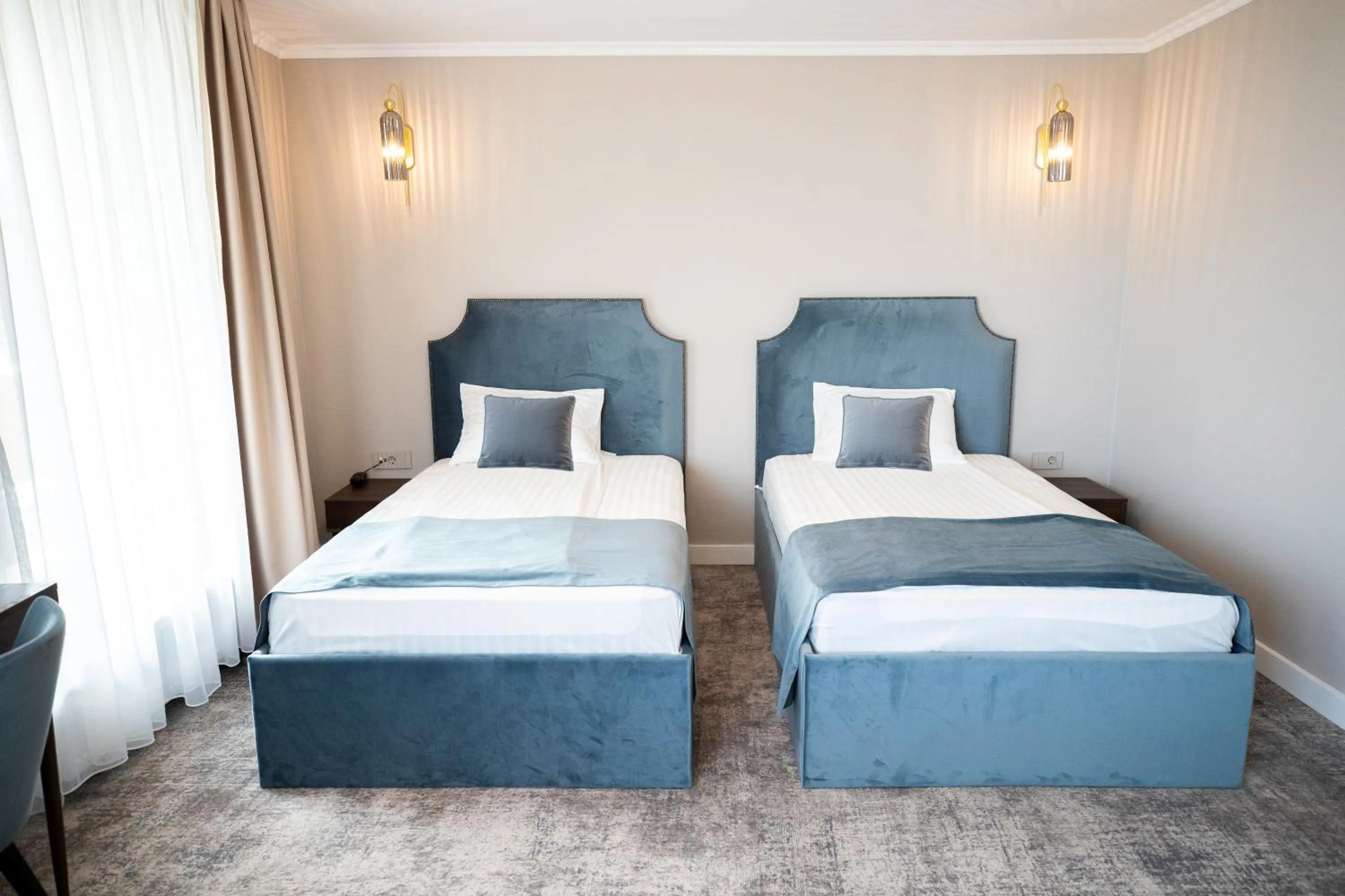 Bed in Hotel Meridian