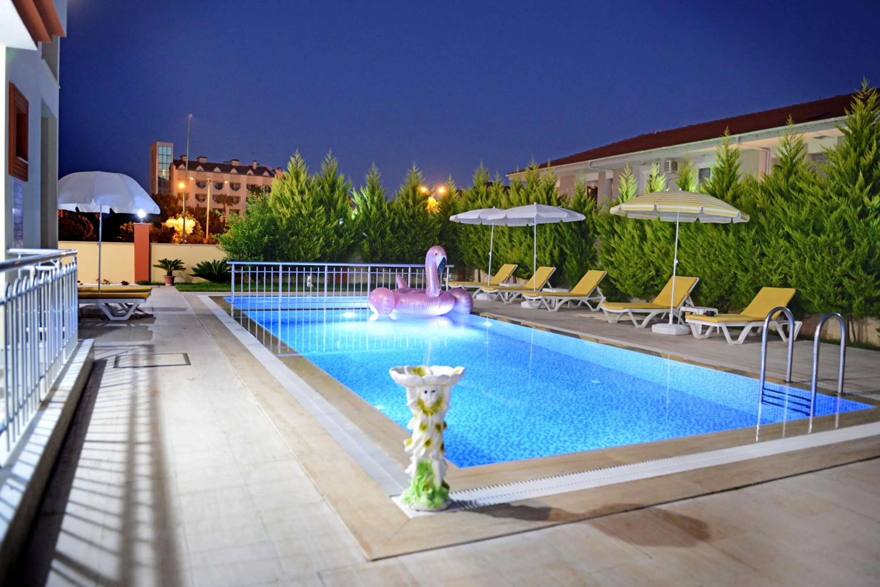 Swimming pool in can apart hotel