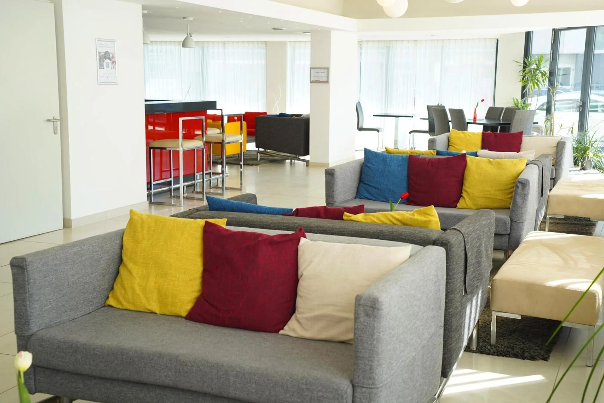 Lobby or reception in Golden Tulip Kassel Hotel Reiss