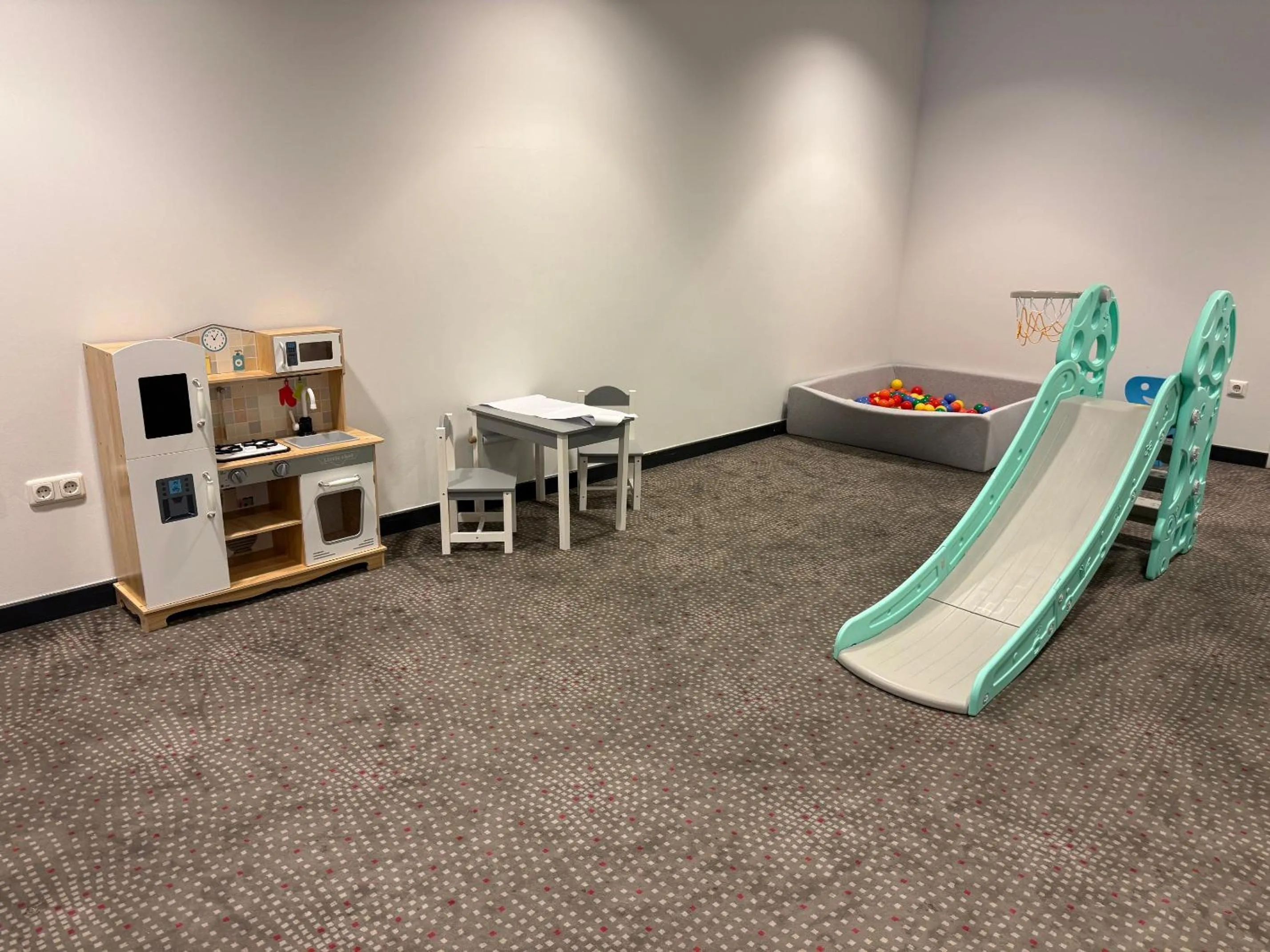 Game Room in Golden Tulip Kassel Hotel Reiss