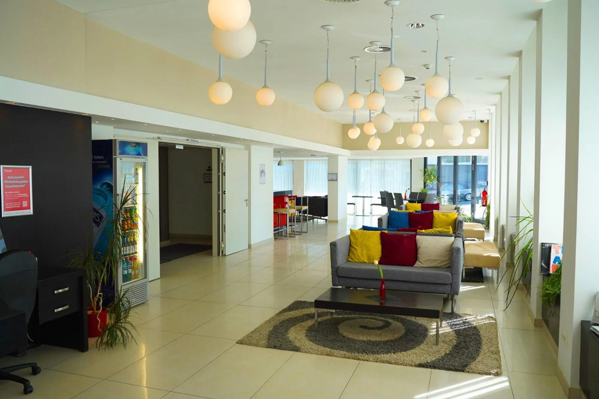 Lobby or reception in Golden Tulip Kassel Hotel Reiss