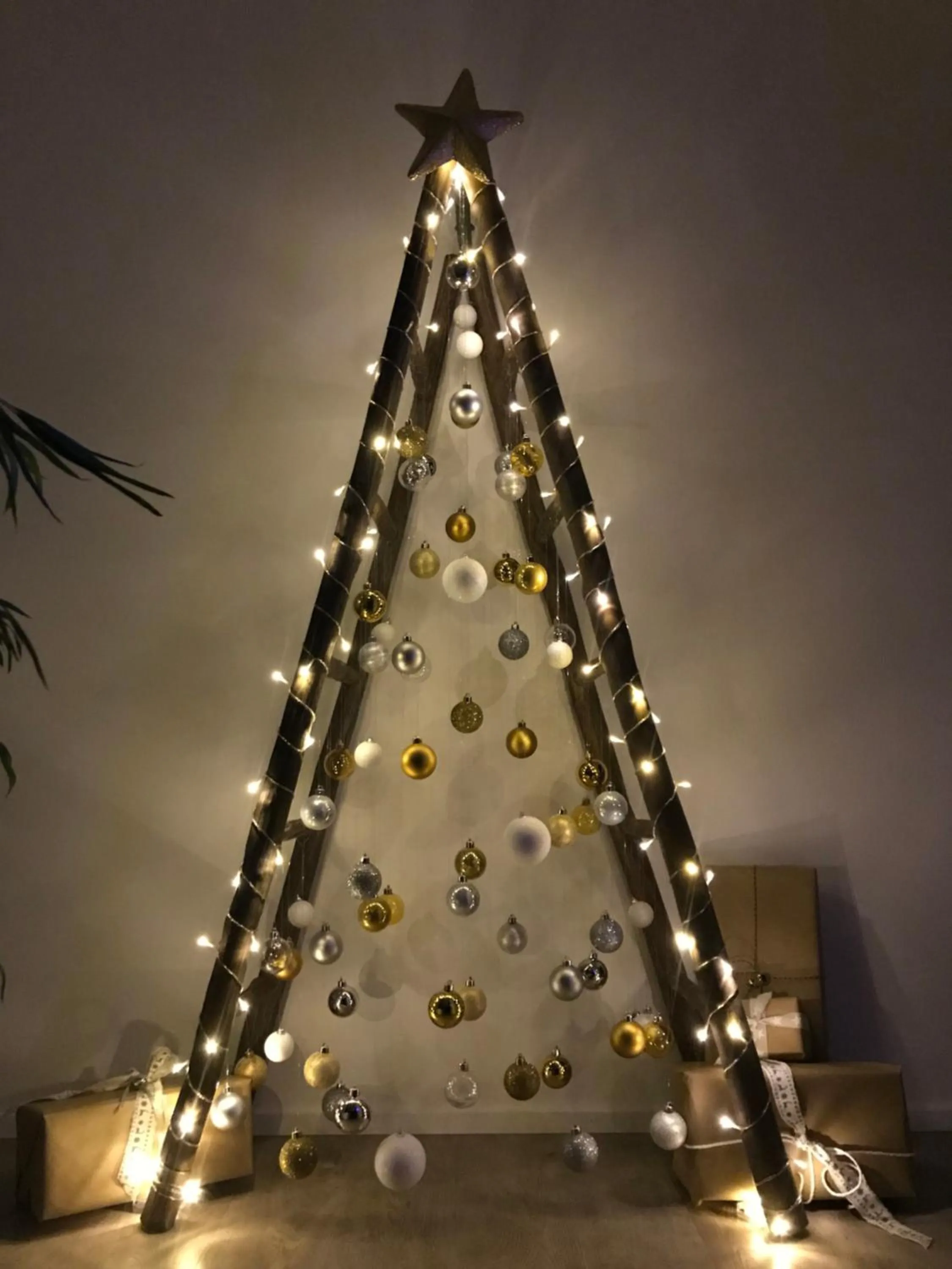 Communal lounge/ TV room in aMarti Suites B&B