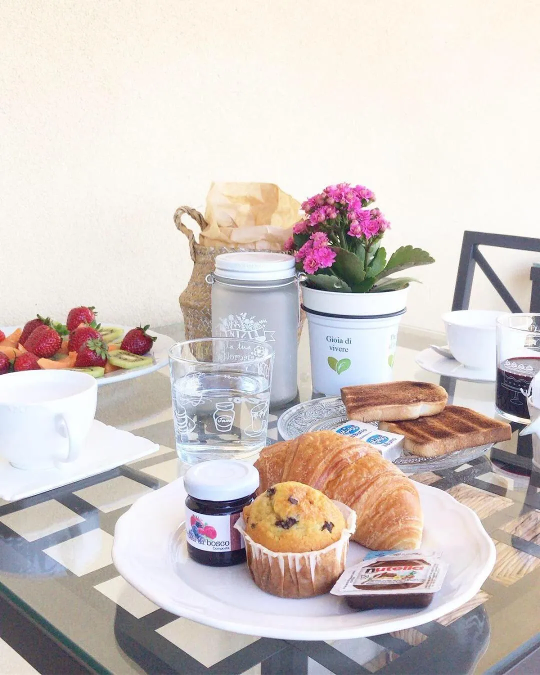 Summer in aMarti Suites B&B