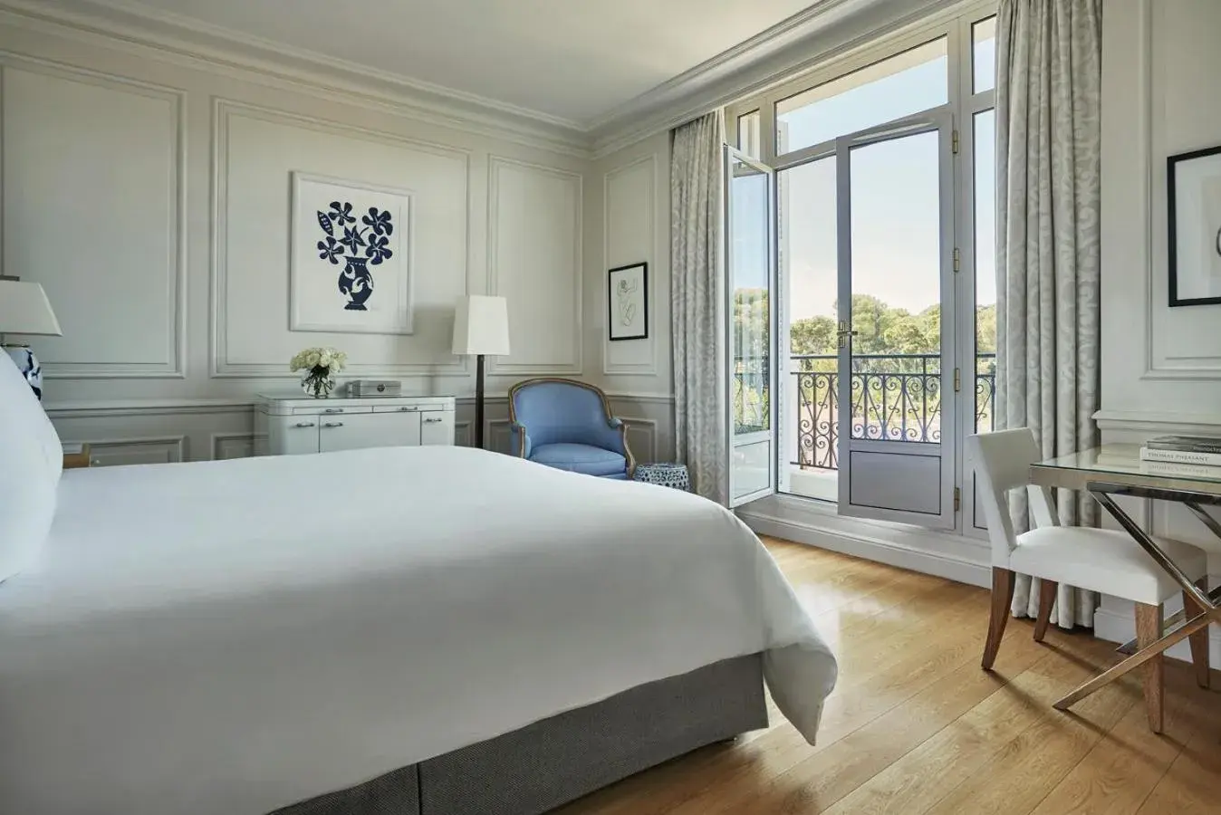 Four Seasons Pinewood Suite King Bed in Grand-Hôtel du Cap-Ferrat, A Four Seasons Hotel Four Seasons Pinewood Suite King Bed in Grand-Hôtel du Cap-Ferrat, A Four Seasons Hotel