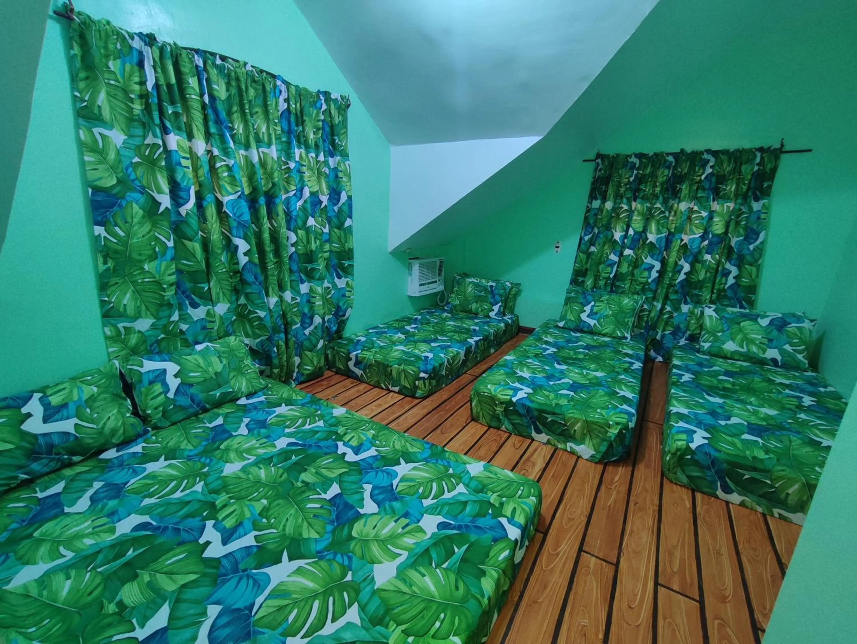 Bed in Blue Lagoon Inn and Restaurant, Pagudpud