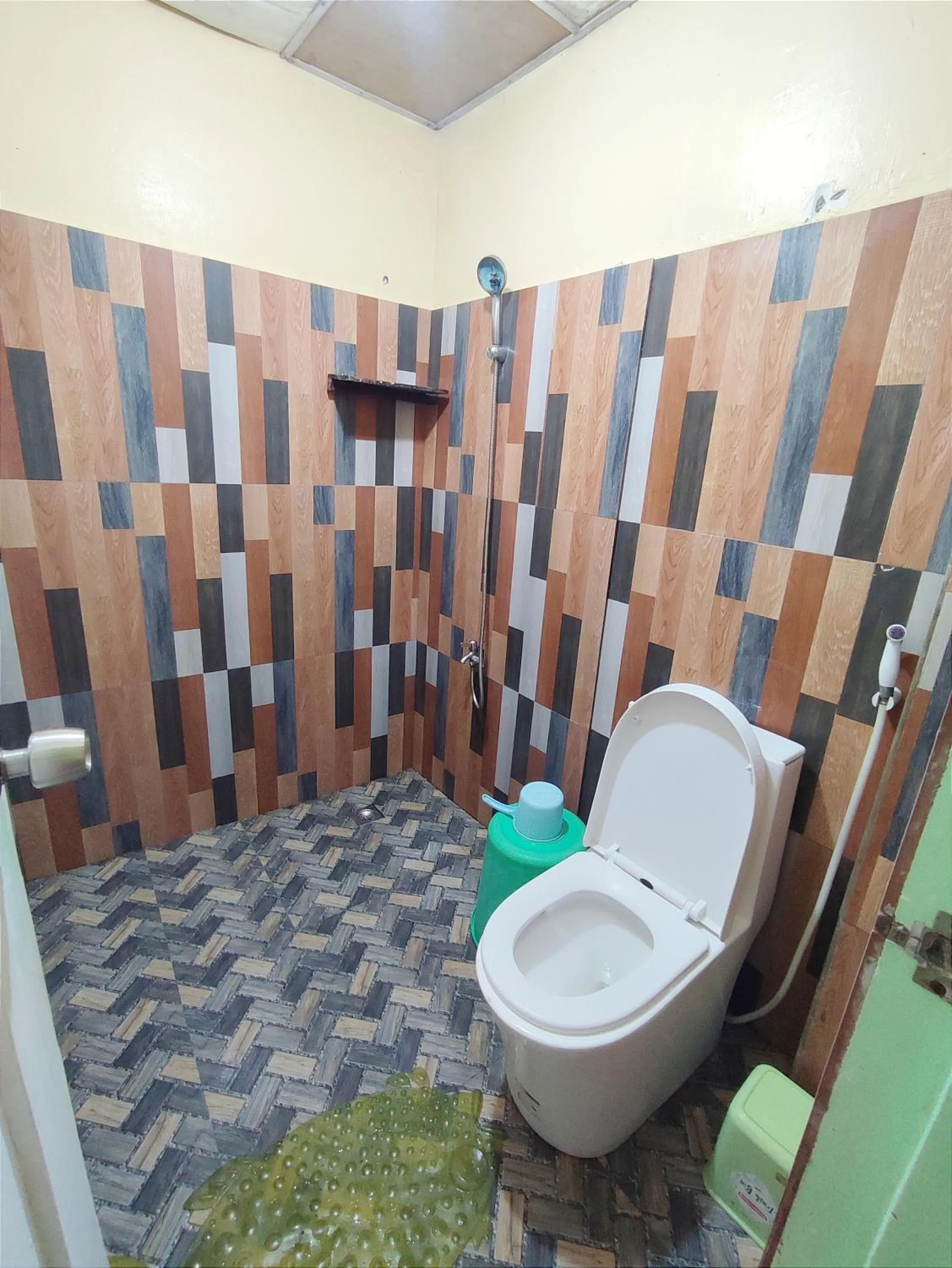 Blue Lagoon Inn and Restaurant, Pagudpud