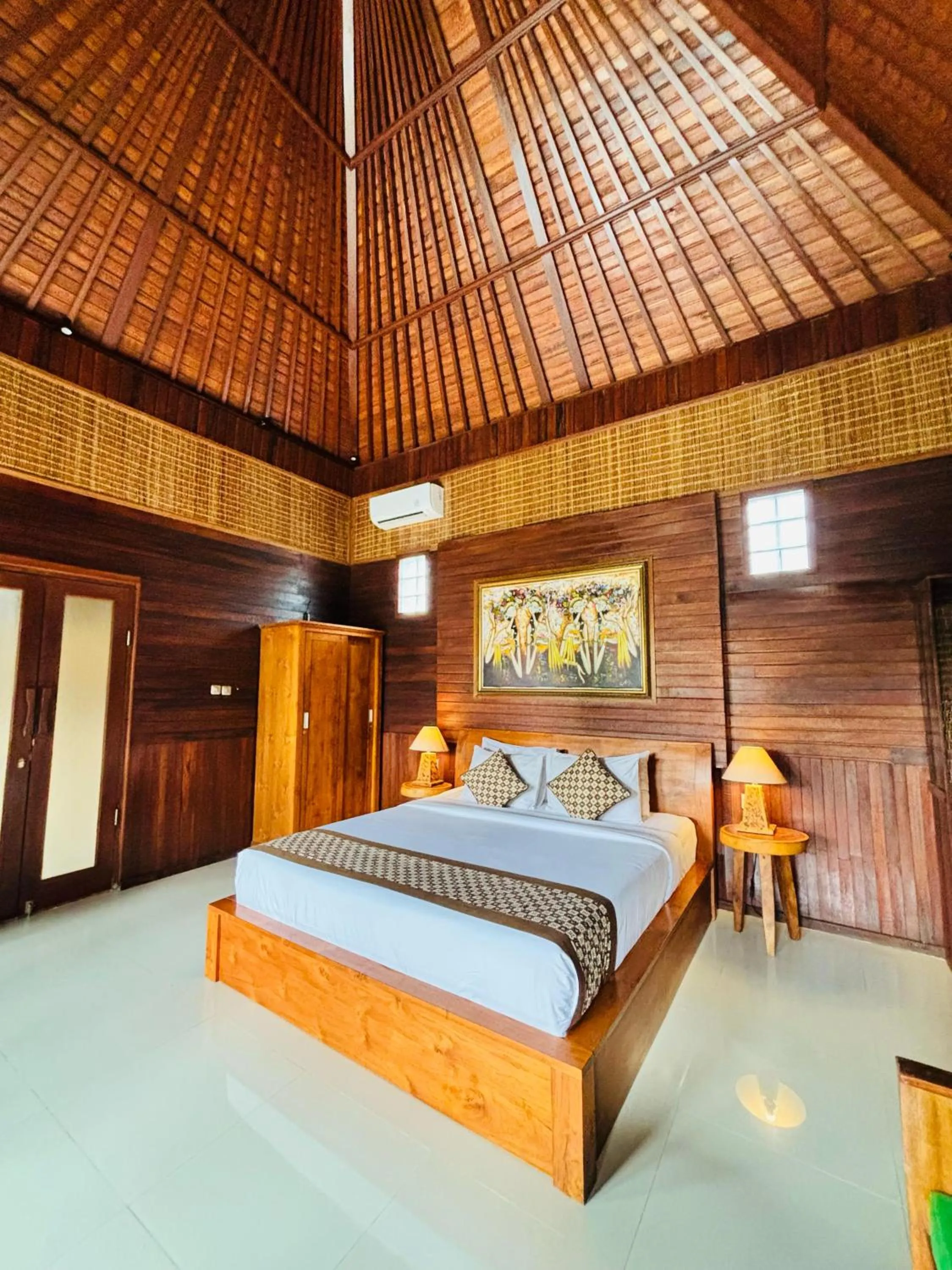 Bed in Uma Galih Ubud Villa