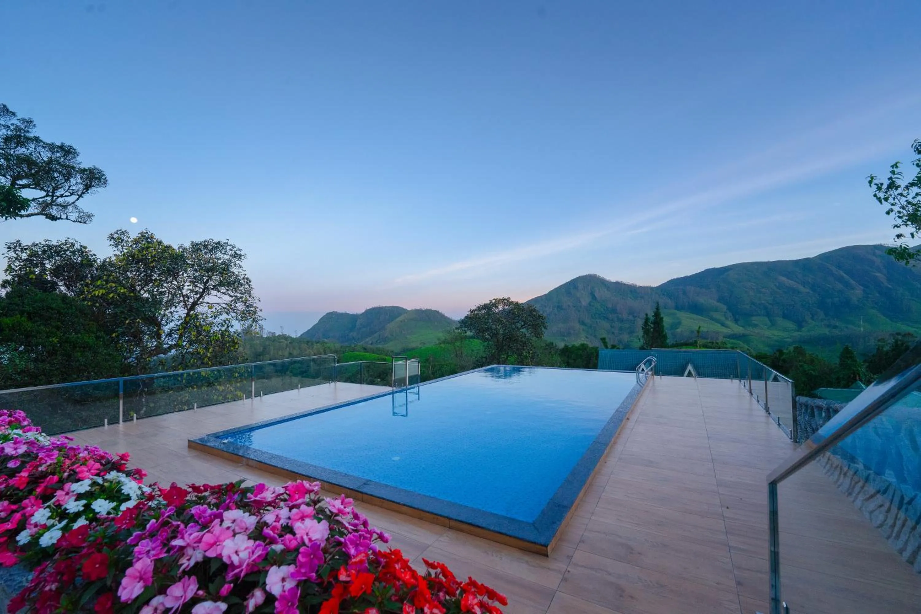 Swimming pool in Camelot Resort