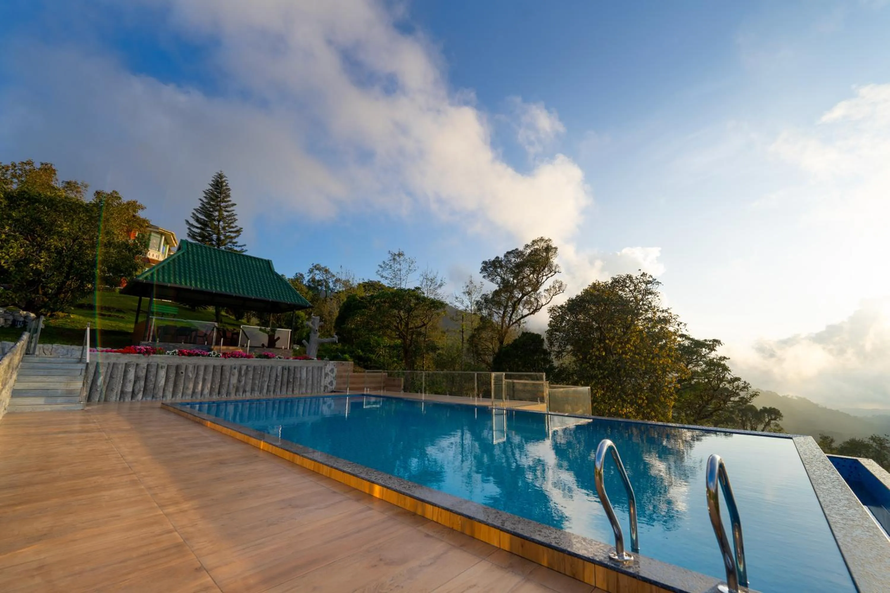 Swimming pool in Camelot Resort
