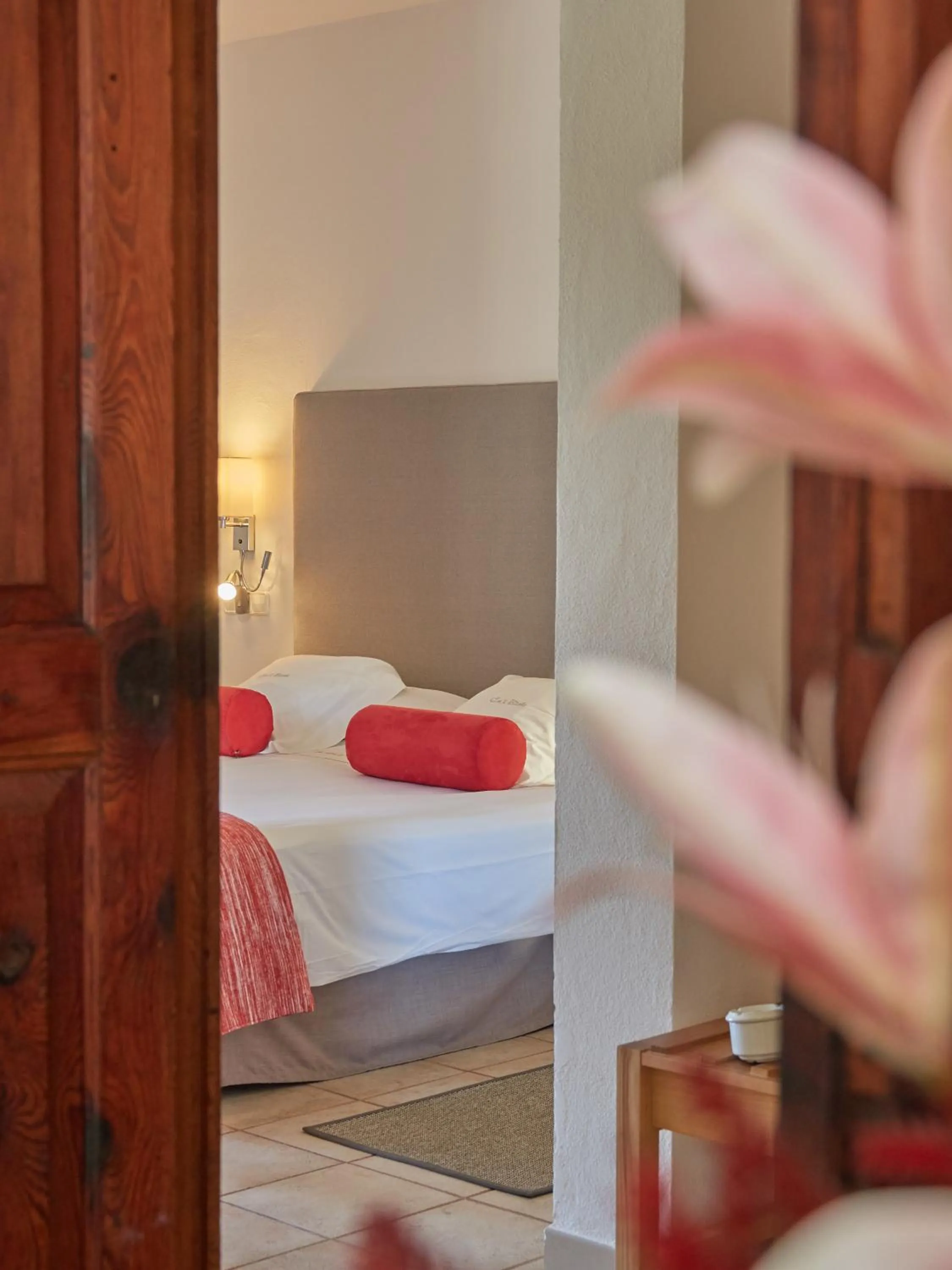 Bed in Hotel Ca'l Bisbe