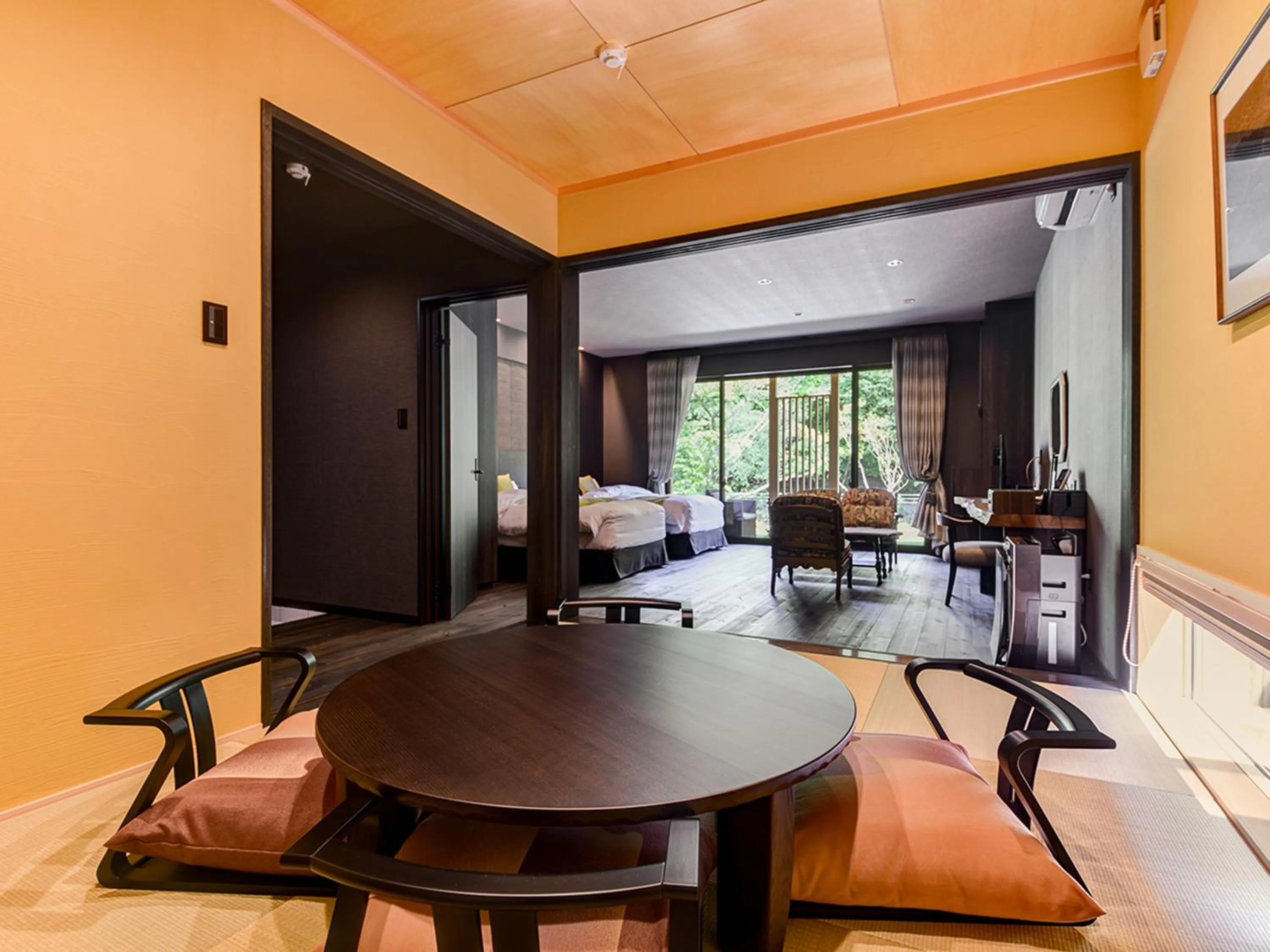 Photo of the whole room in Auberge Yusura