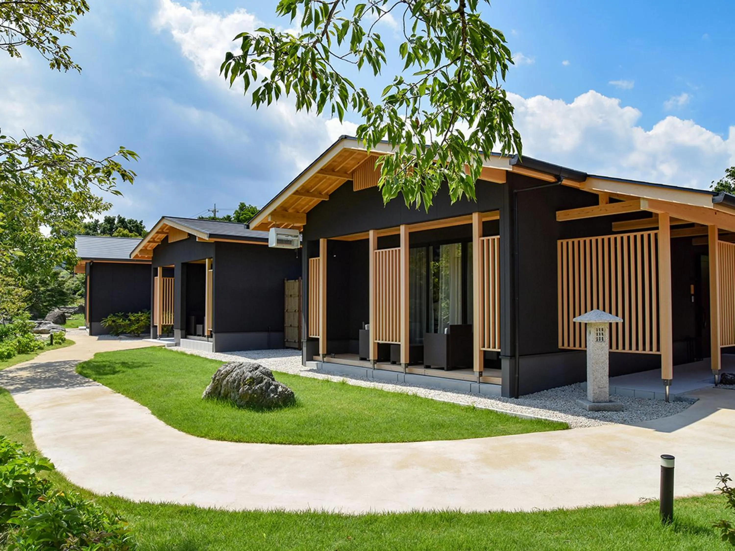 Property building in Auberge Yusura