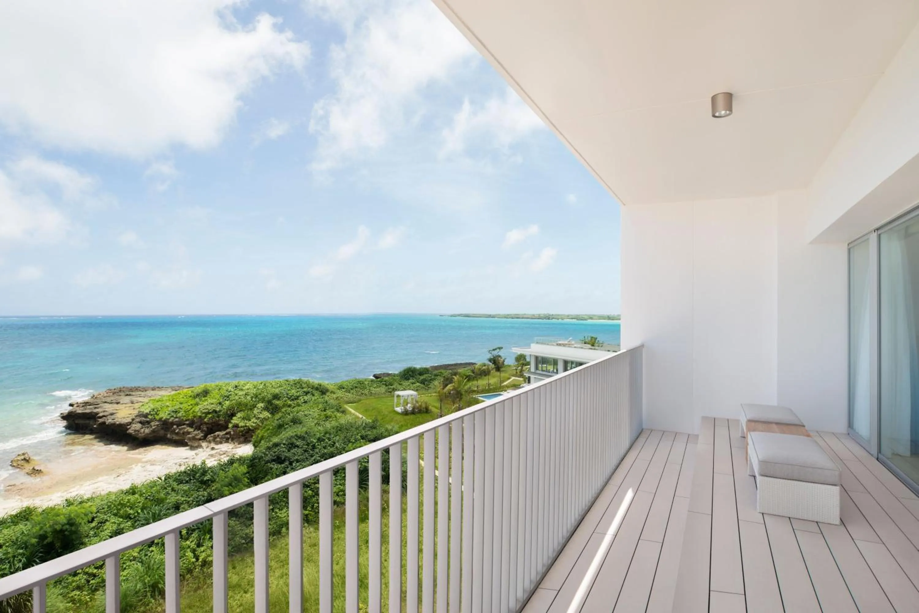 Photo of the whole room in IRAPH SUI, a Luxury Collection Hotel, Miyako Okinawa