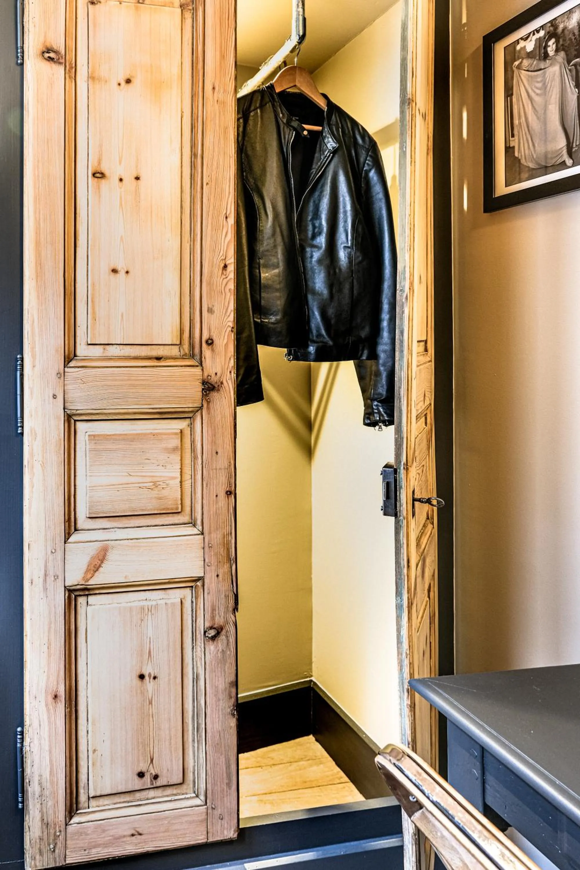 La Femme d'à Côté