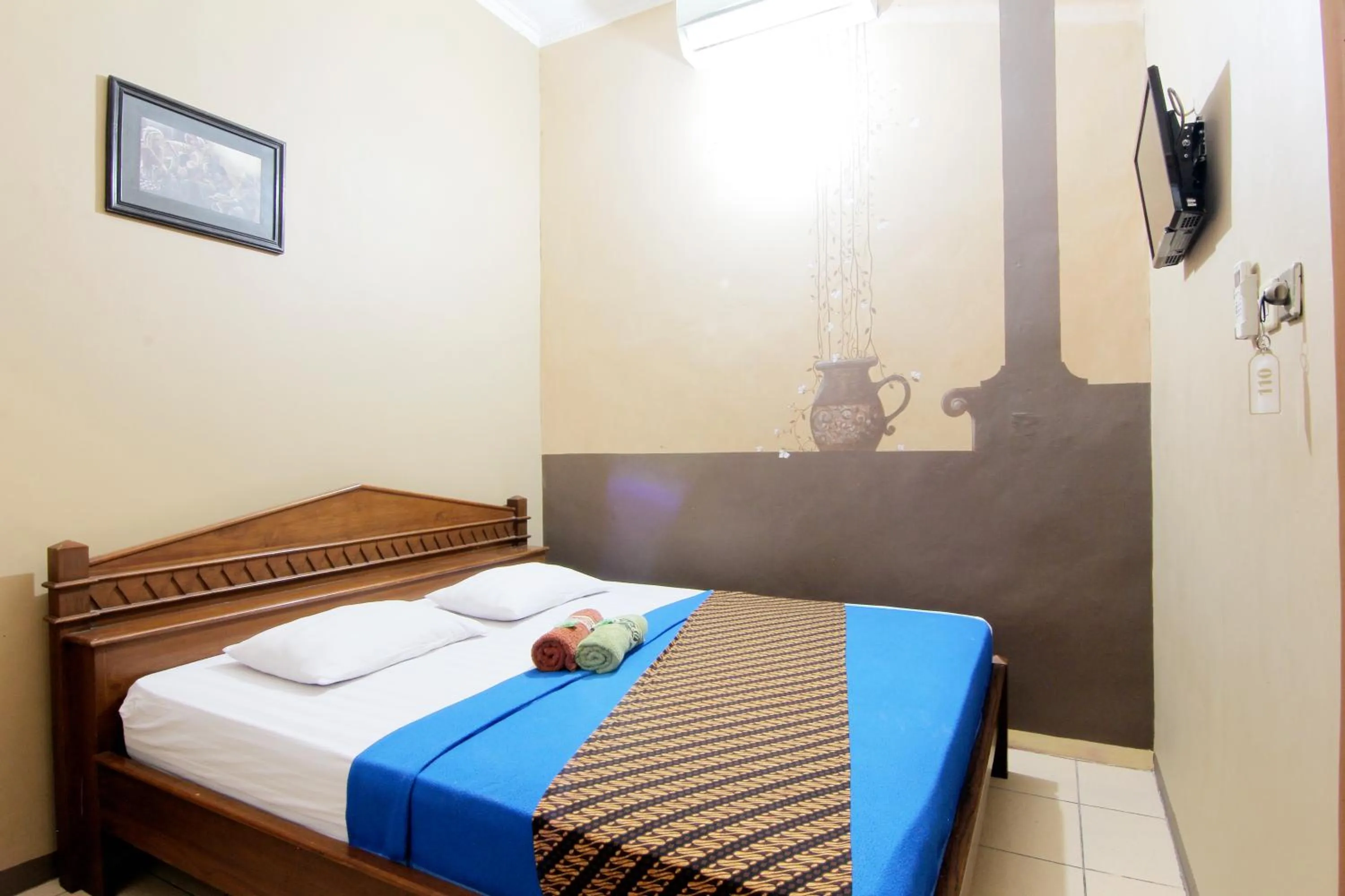 Bedroom, Bed in Monica Hotel Yogyakarta