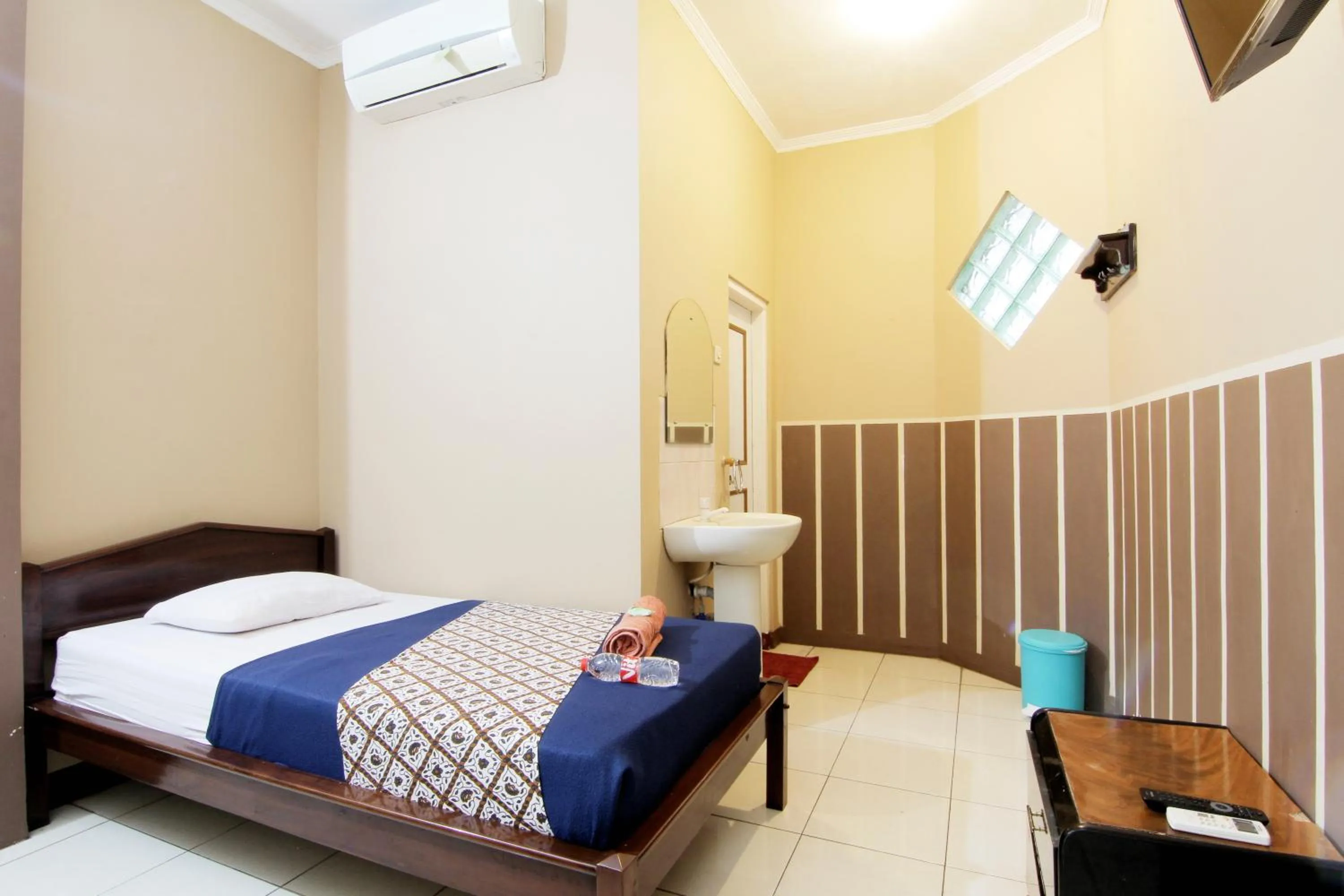 Bedroom, Bed in Monica Hotel Yogyakarta