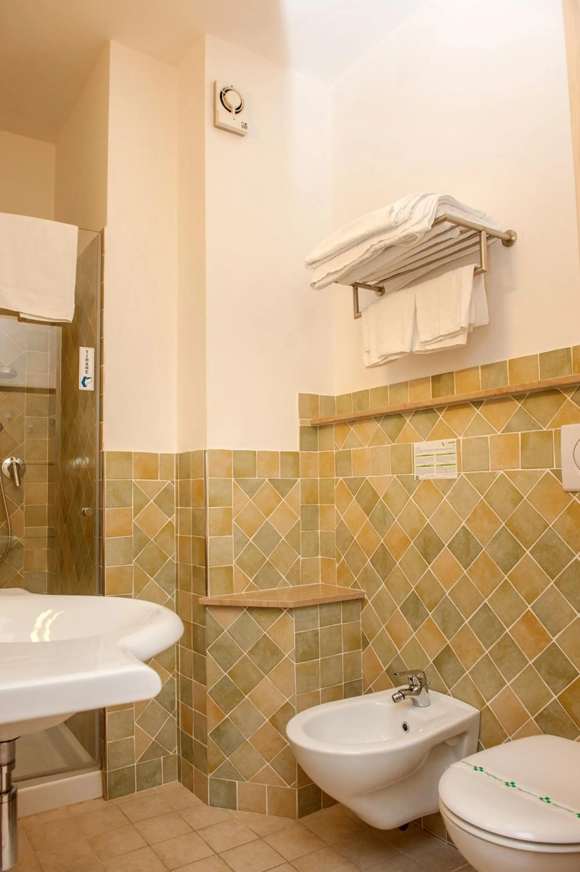 Shower in Hotel Cristalda