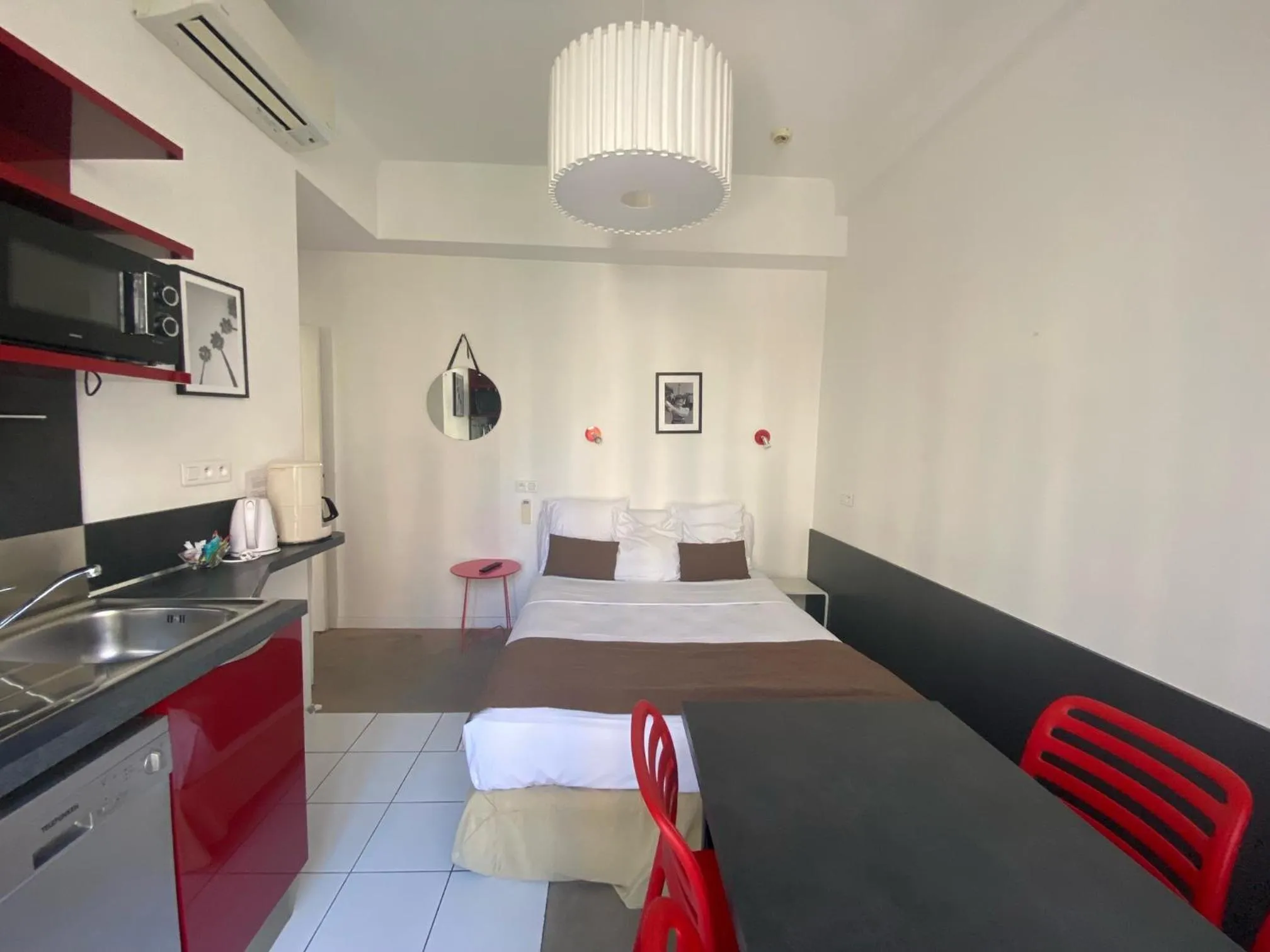 Photo of the whole room in Nice Appart