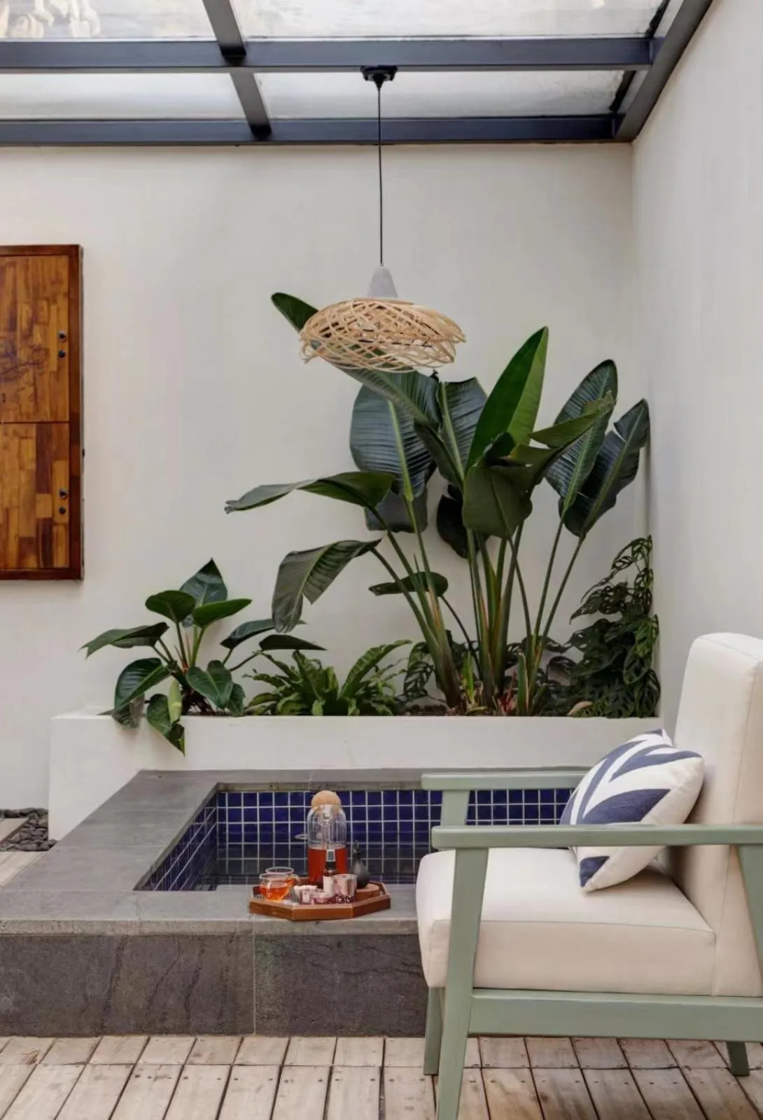 Hot Tub in Vangen Hotel