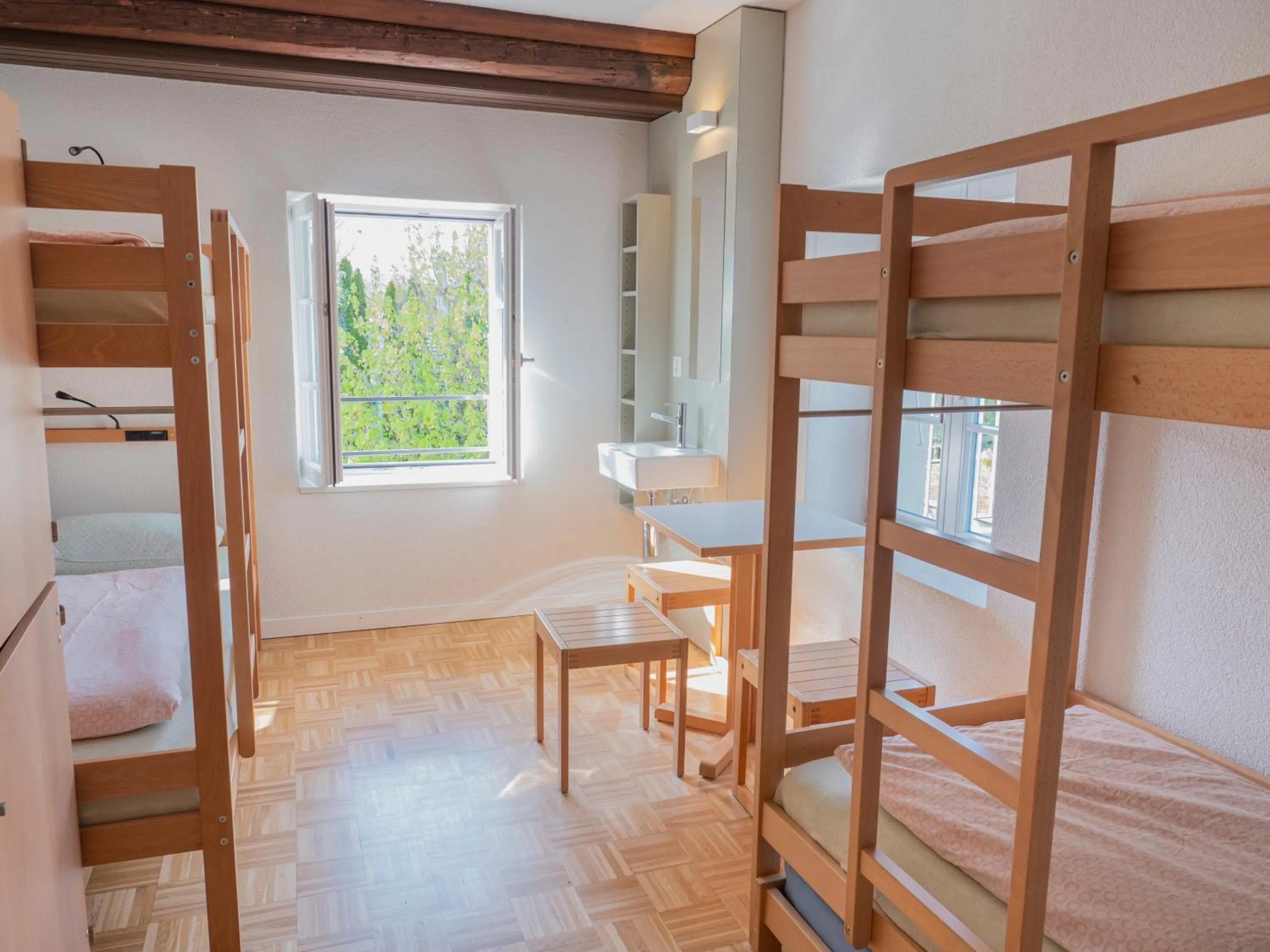 Bed in Avenches Youth Hostel