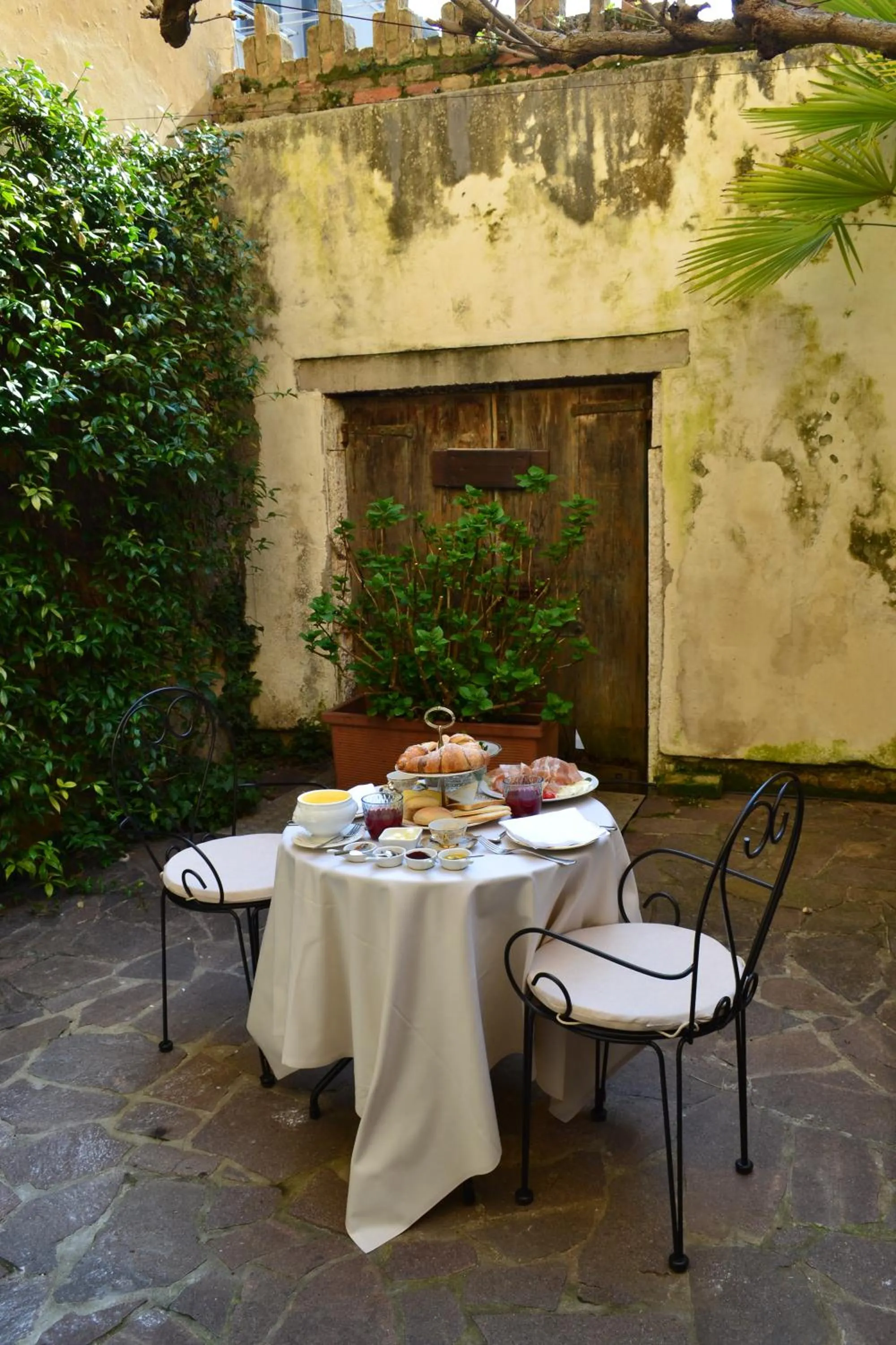 Patio in Avogaria 5 Rooms