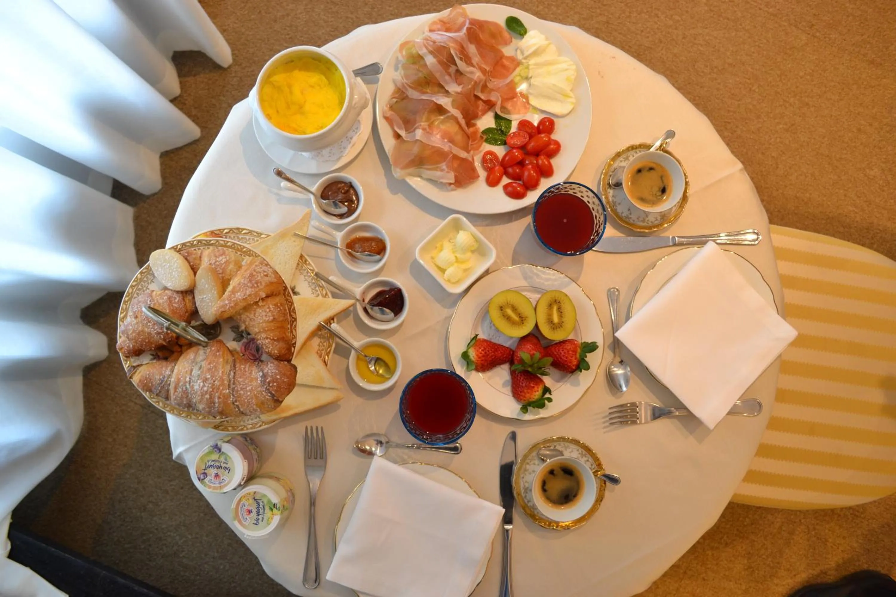Breakfast in Avogaria 5 Rooms