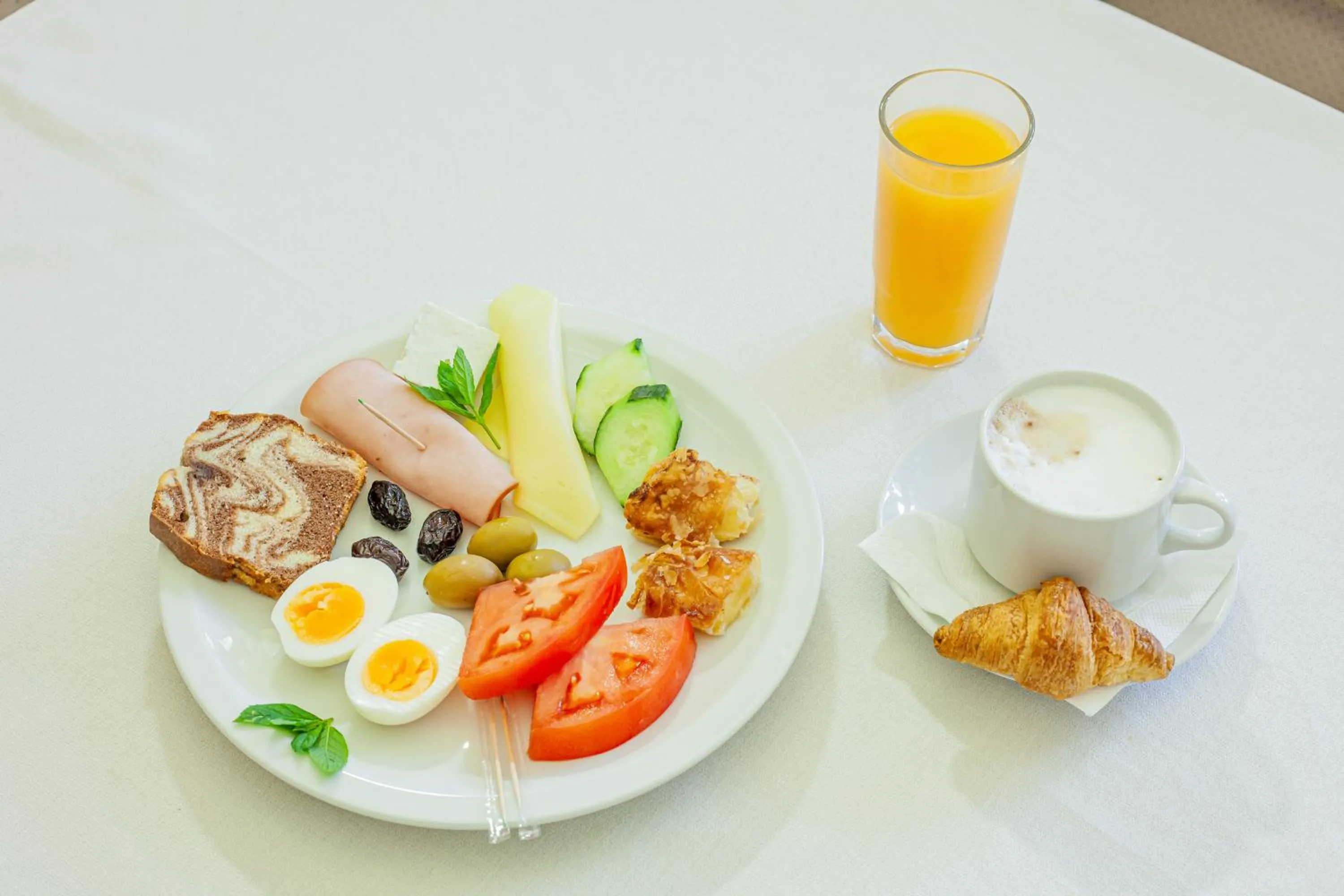 Breakfast in Hotel Olympion