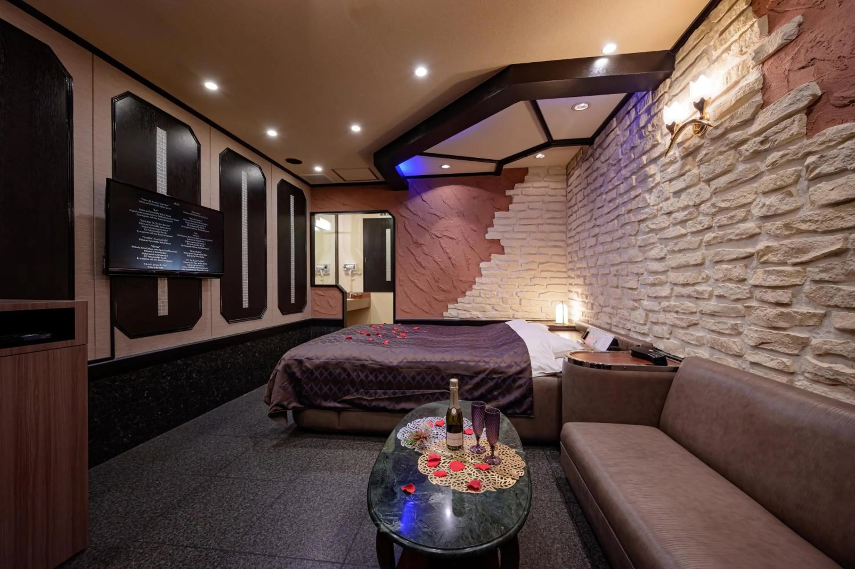 Hotel Metro (Adult Only)