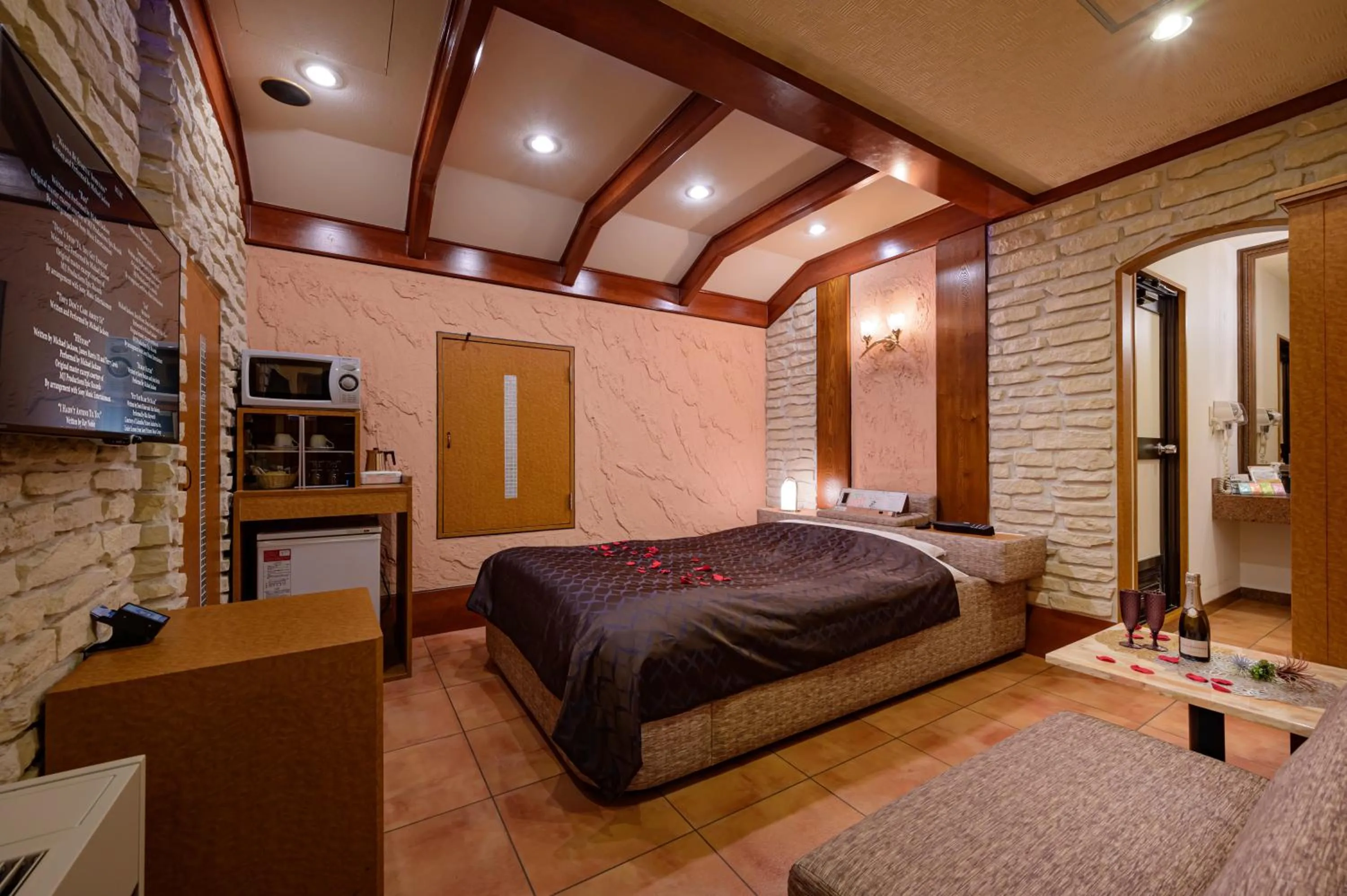 Bed in Hotel Metro (Adult Only)