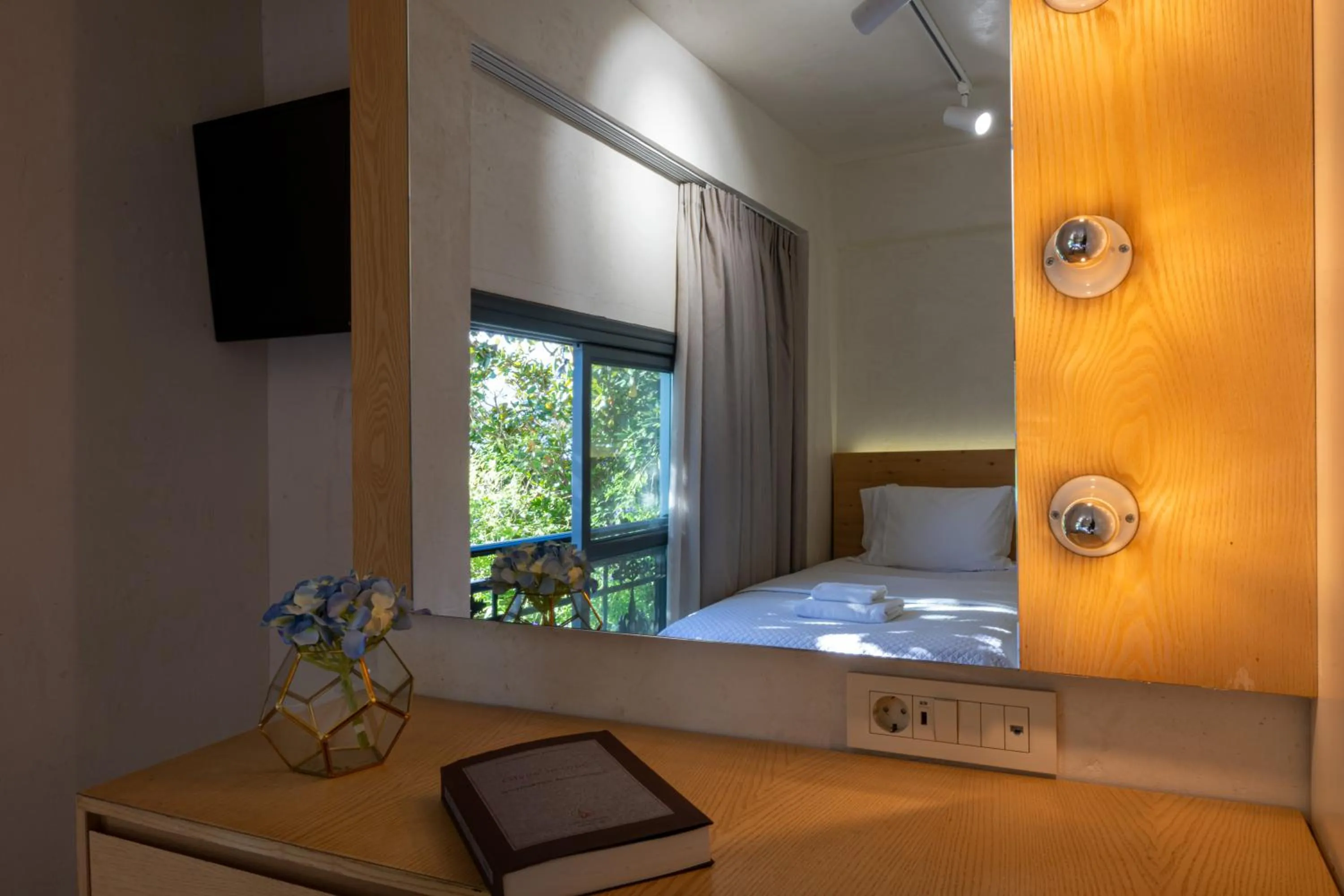 Photo of the whole room, Bed in Panellinion Luxury Rooms