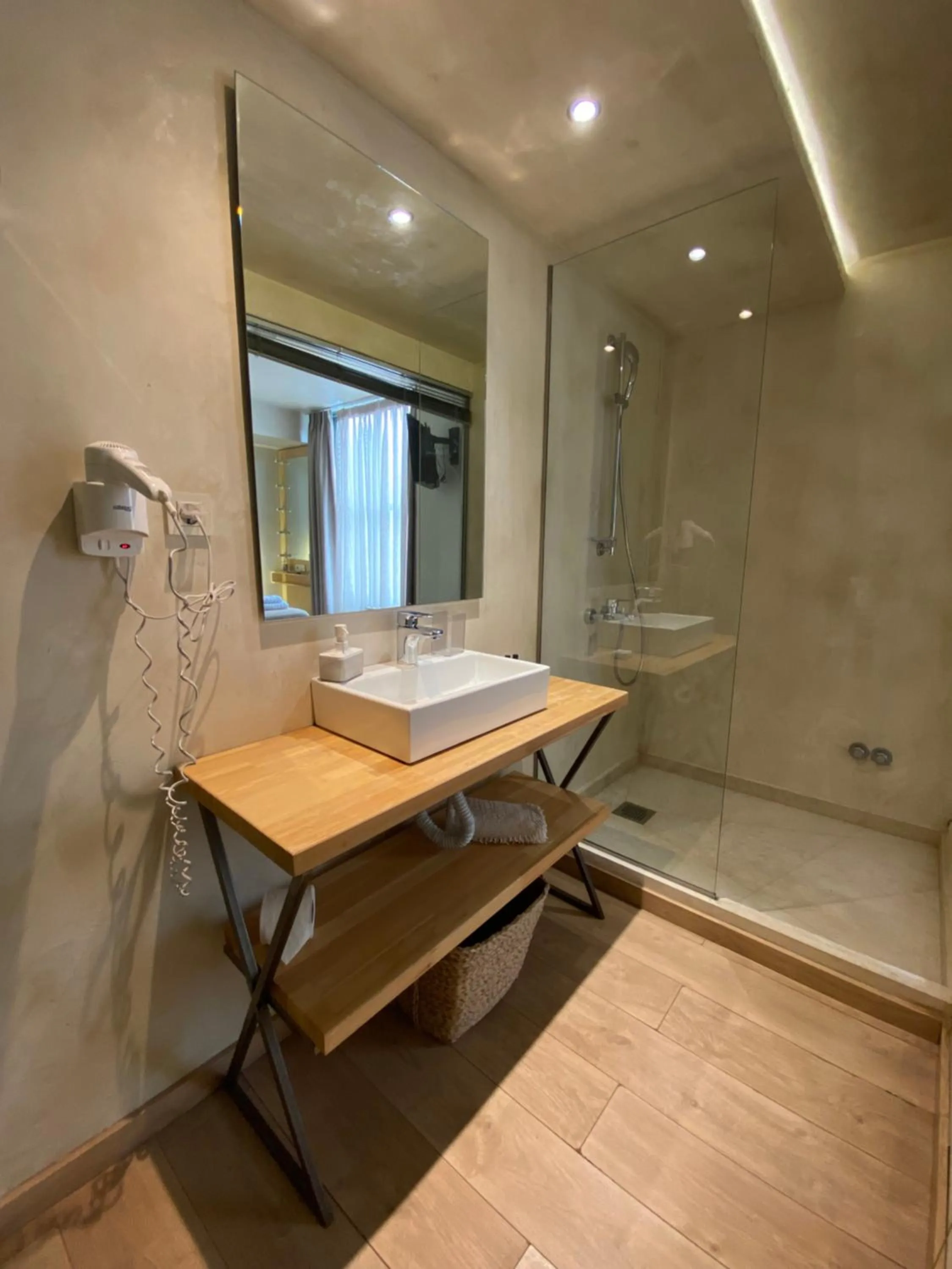 Shower in Panellinion Luxury Rooms