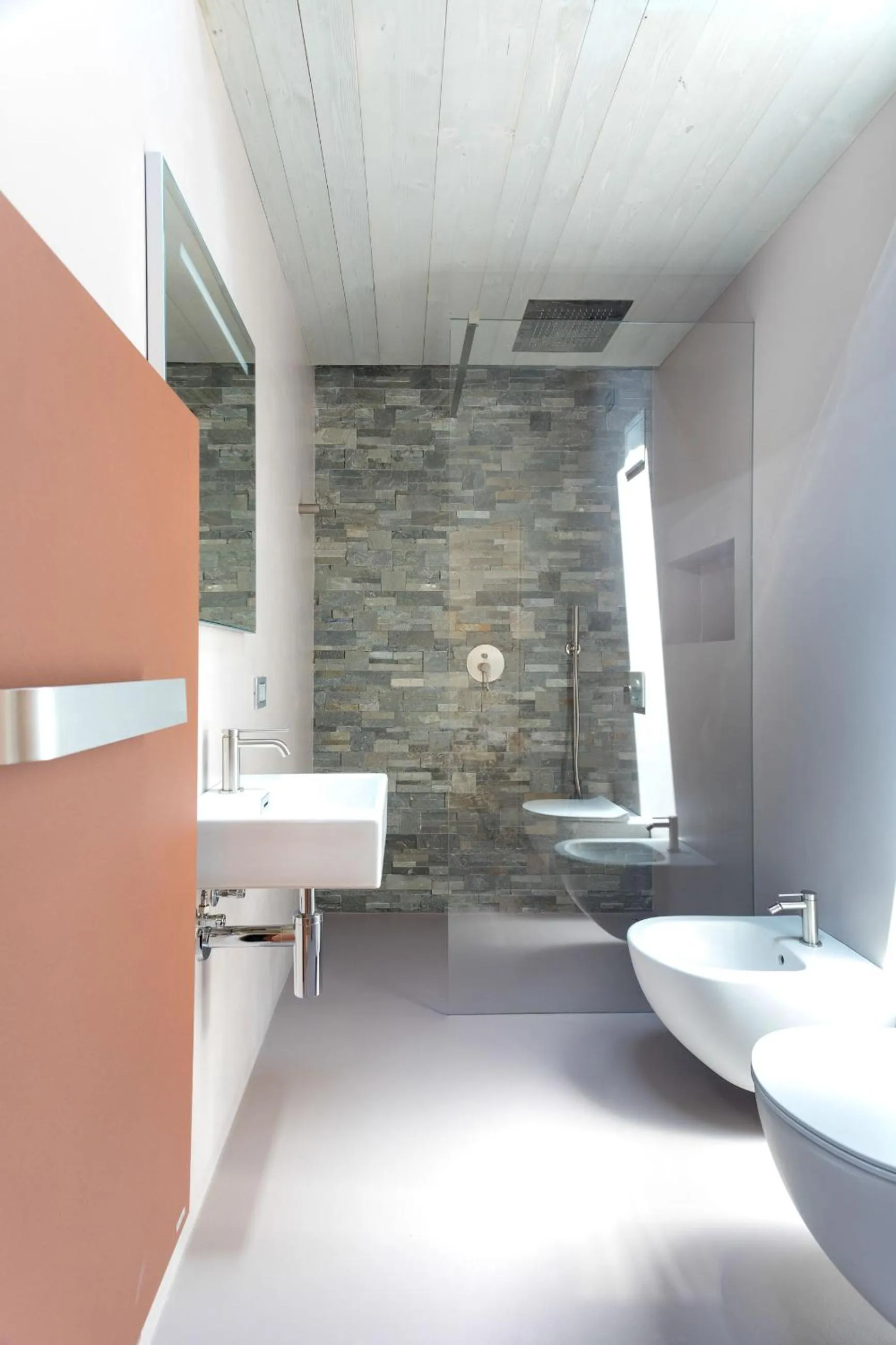 Toilet in Tulipa Natural Home