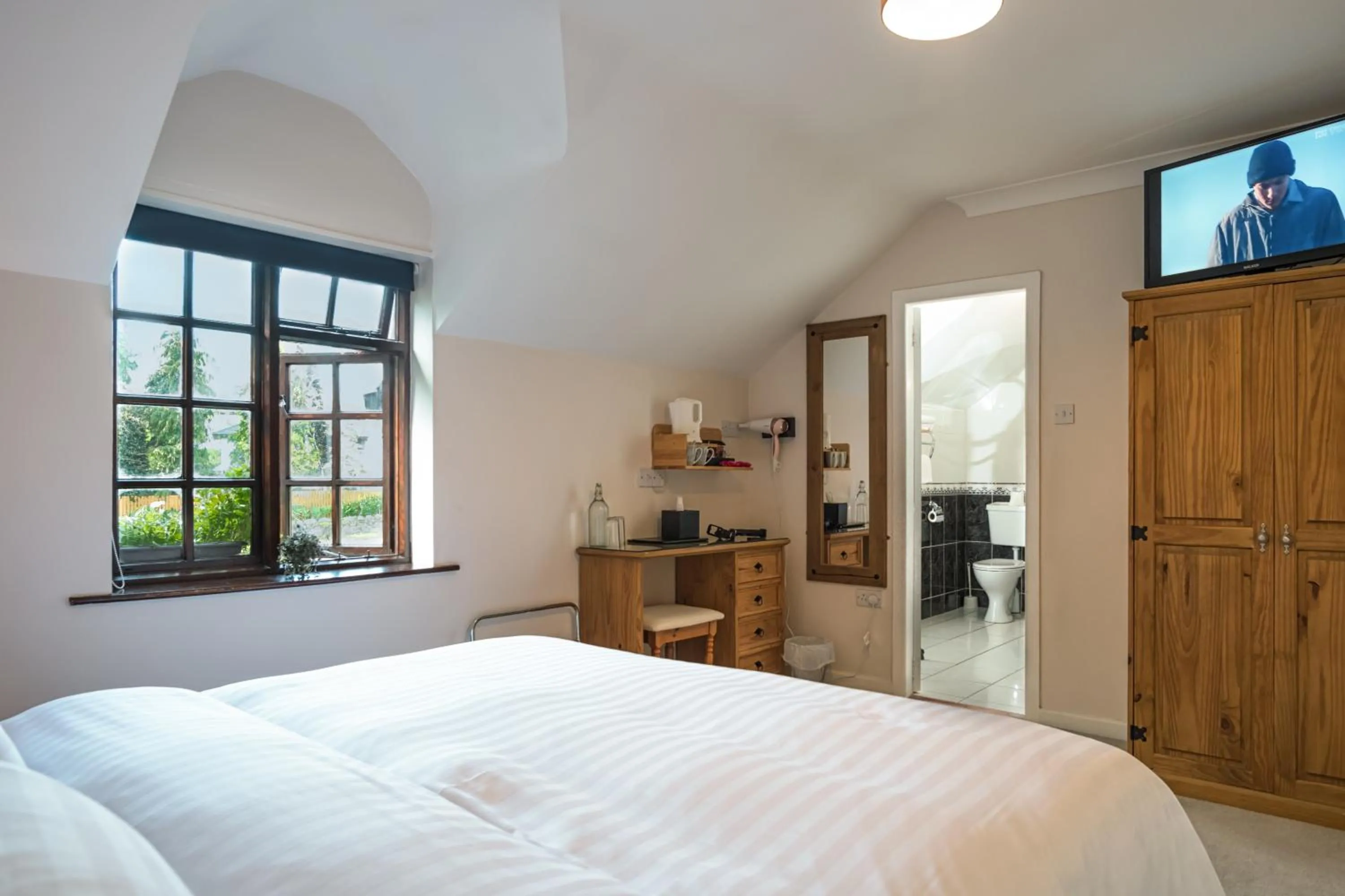 Bed in Woodside Lodge accomodation