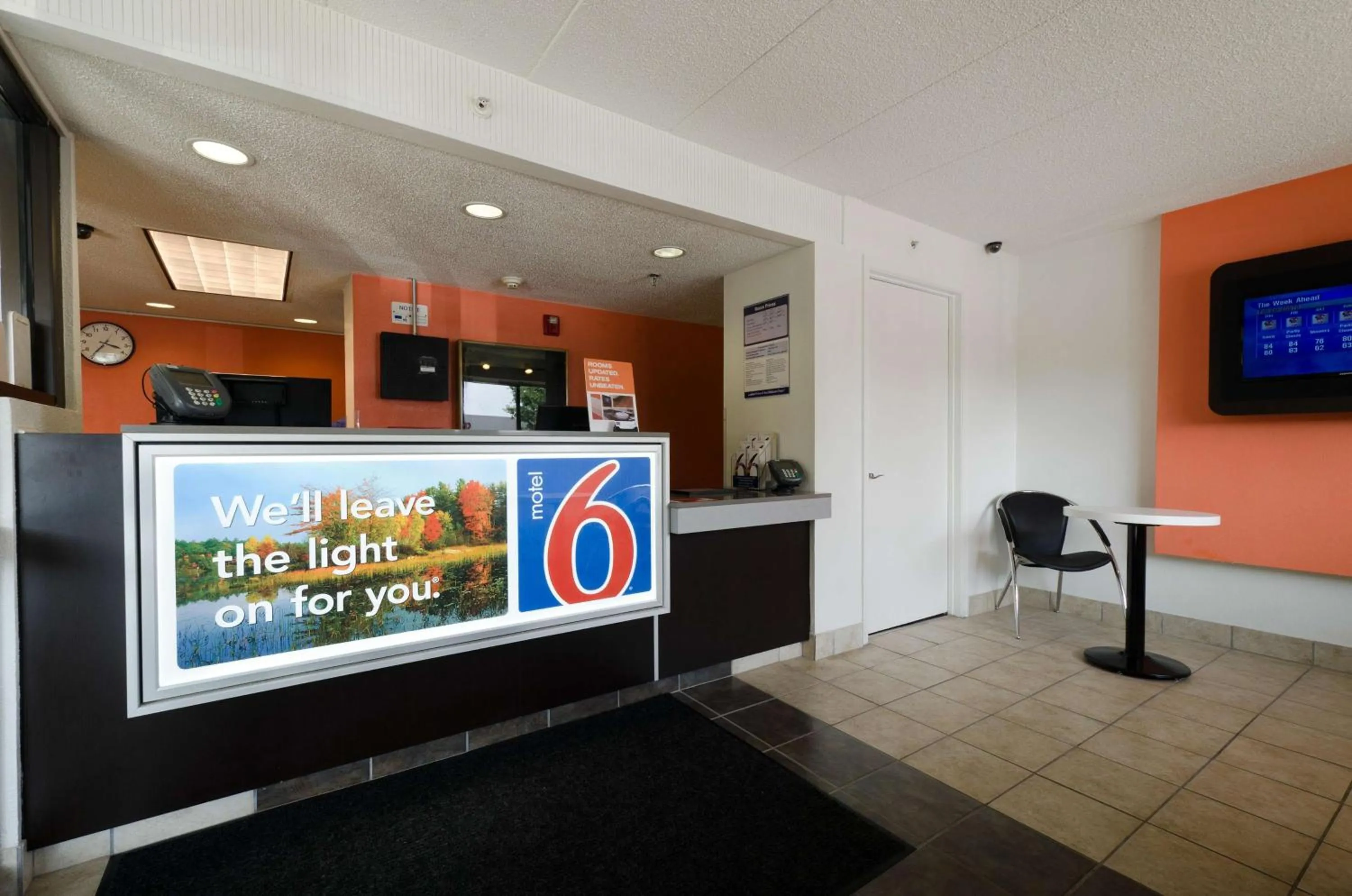 Property logo or sign in Motel 6-Gaithersburg, DC - Washington