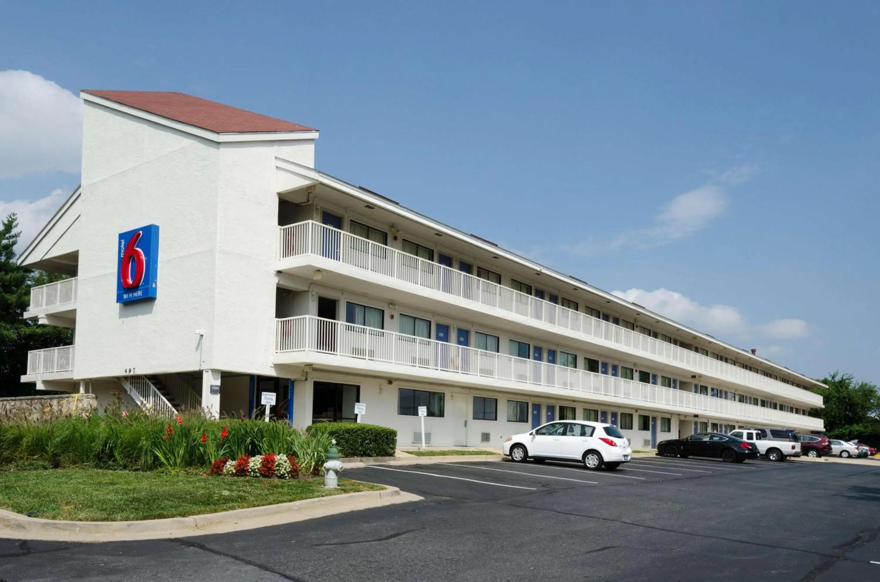 Property building in Motel 6-Gaithersburg, DC - Washington