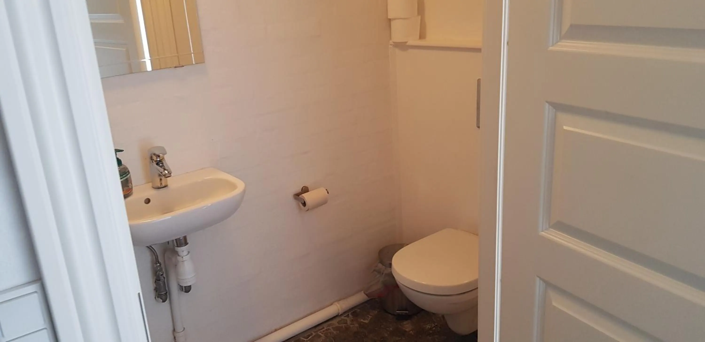 Toilet in Kyndestoft Bed & Breakfast