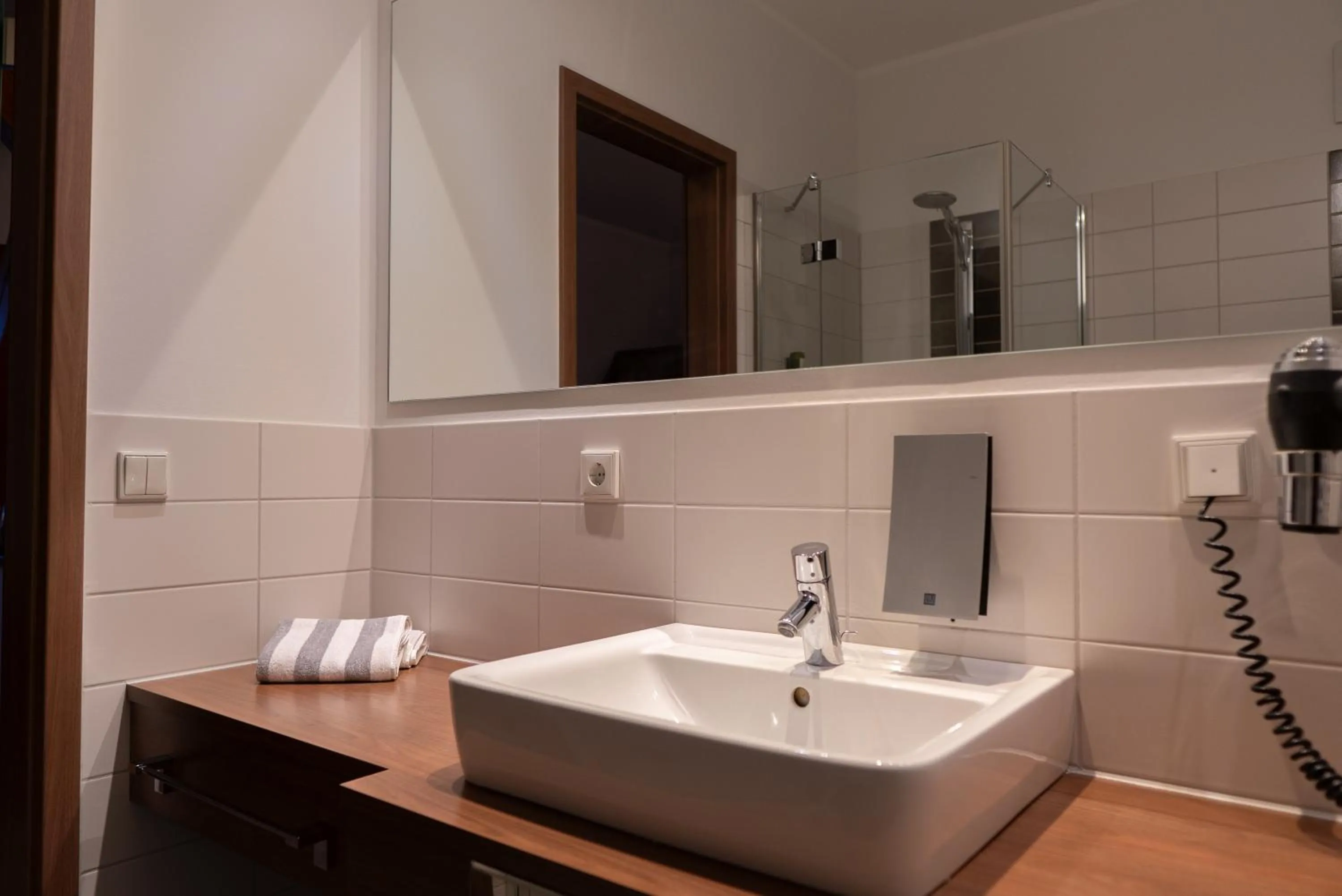 Shower in Hotel Brühlerhöhe