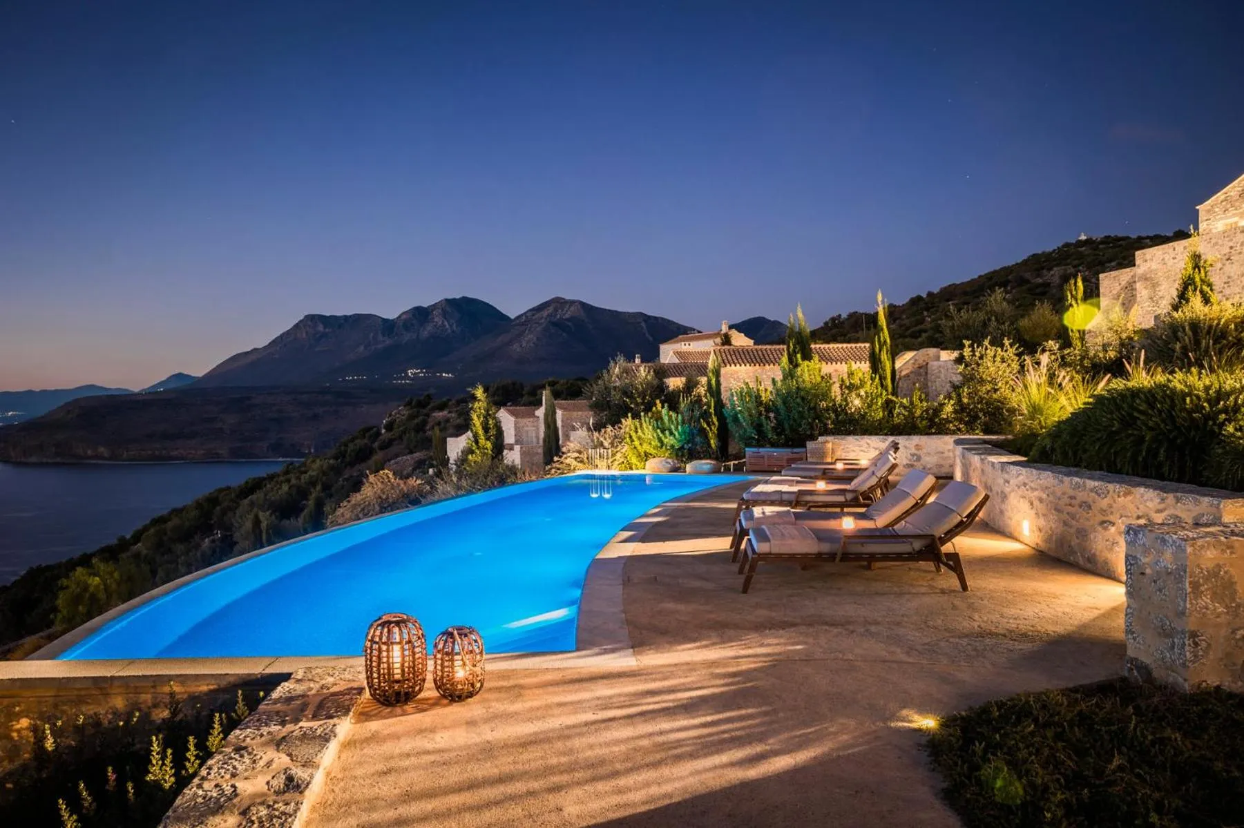 Night in Ariá Estate Suites & Spa