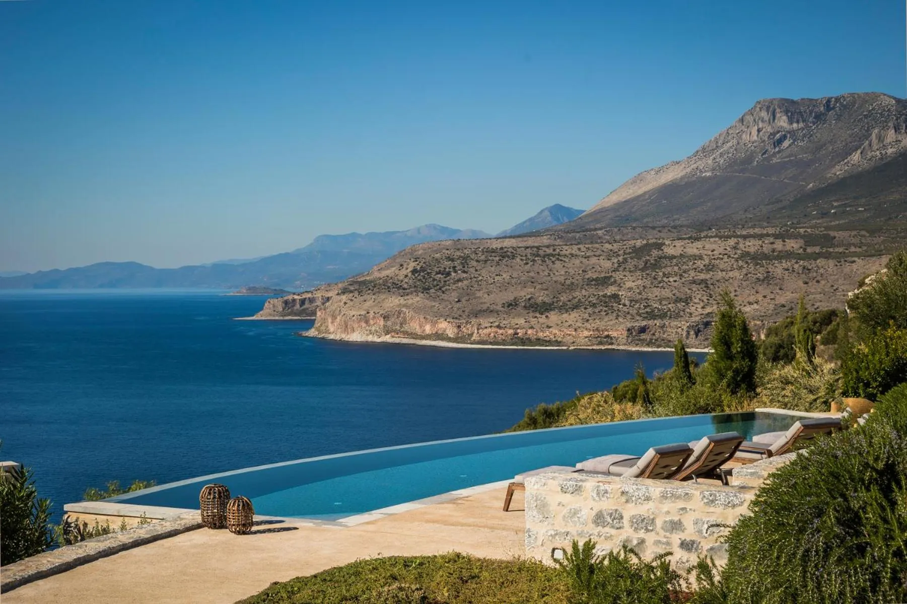 Swimming pool in Ariá Estate Suites & Spa