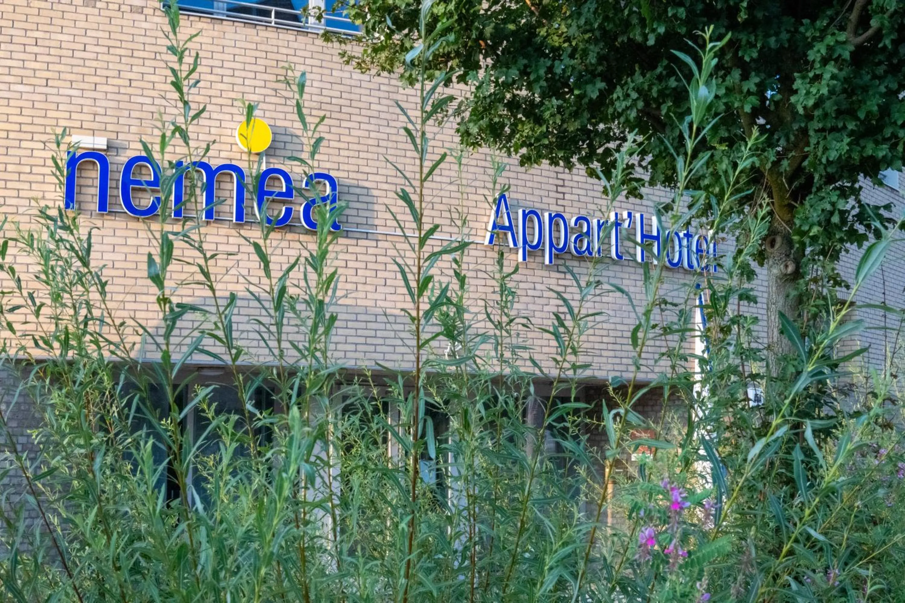 Property building in Nemea Appart Hotel Elypseo Strasbourg Port