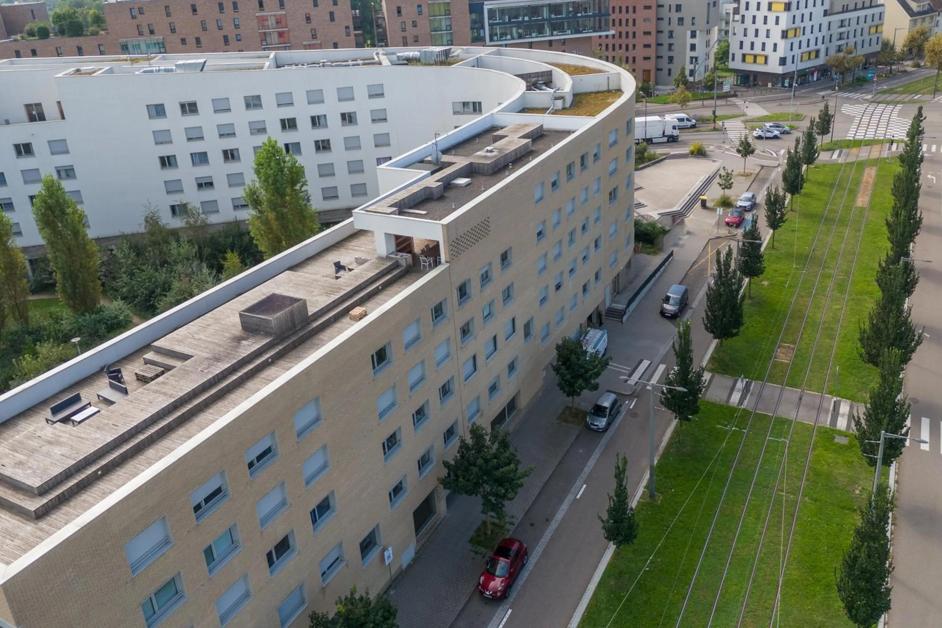 Facade/entrance in Nemea Appart Hotel Elypseo Strasbourg Port