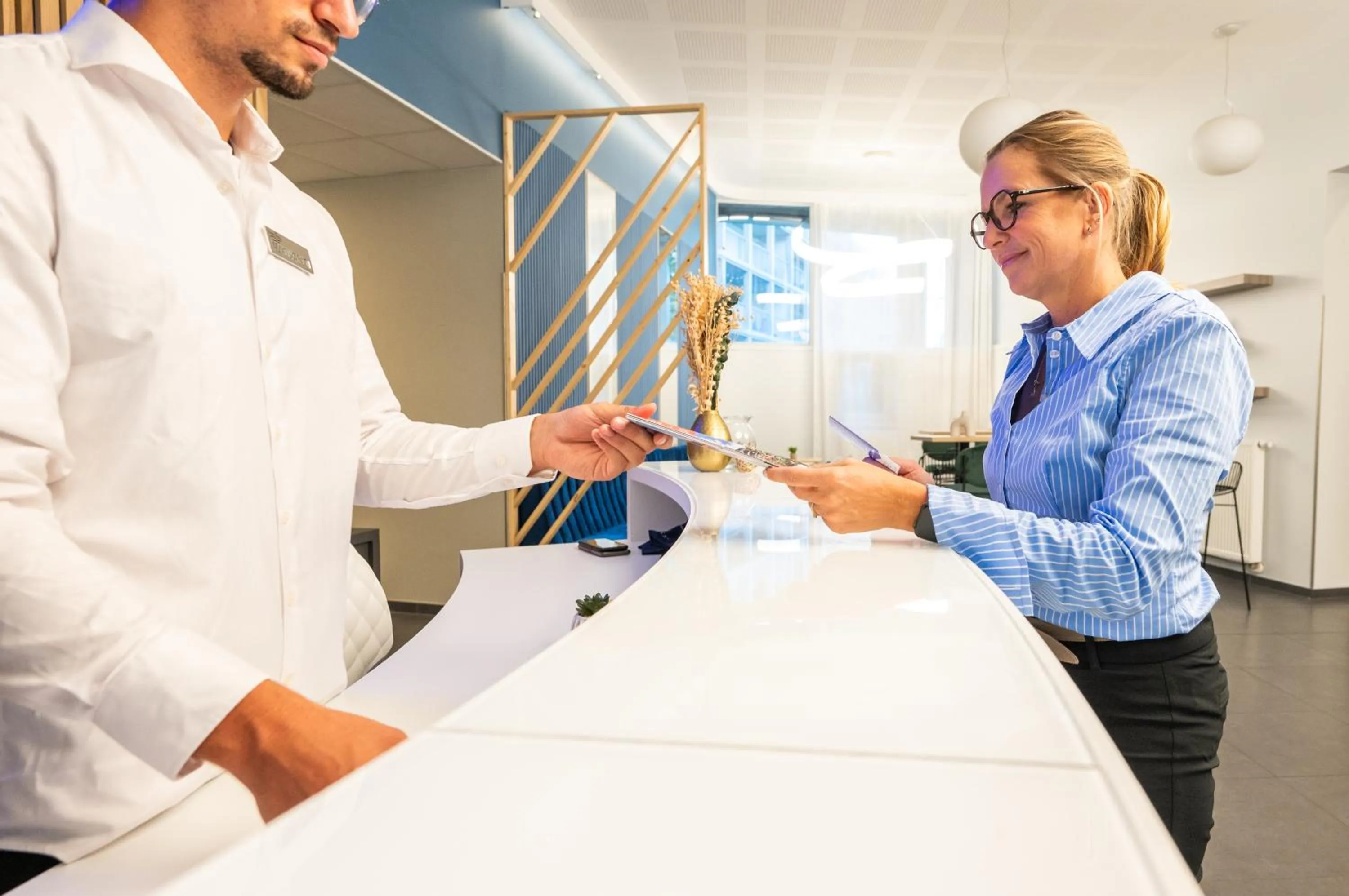 Lobby or reception in Nemea Appart Hotel Elypseo Strasbourg Port
