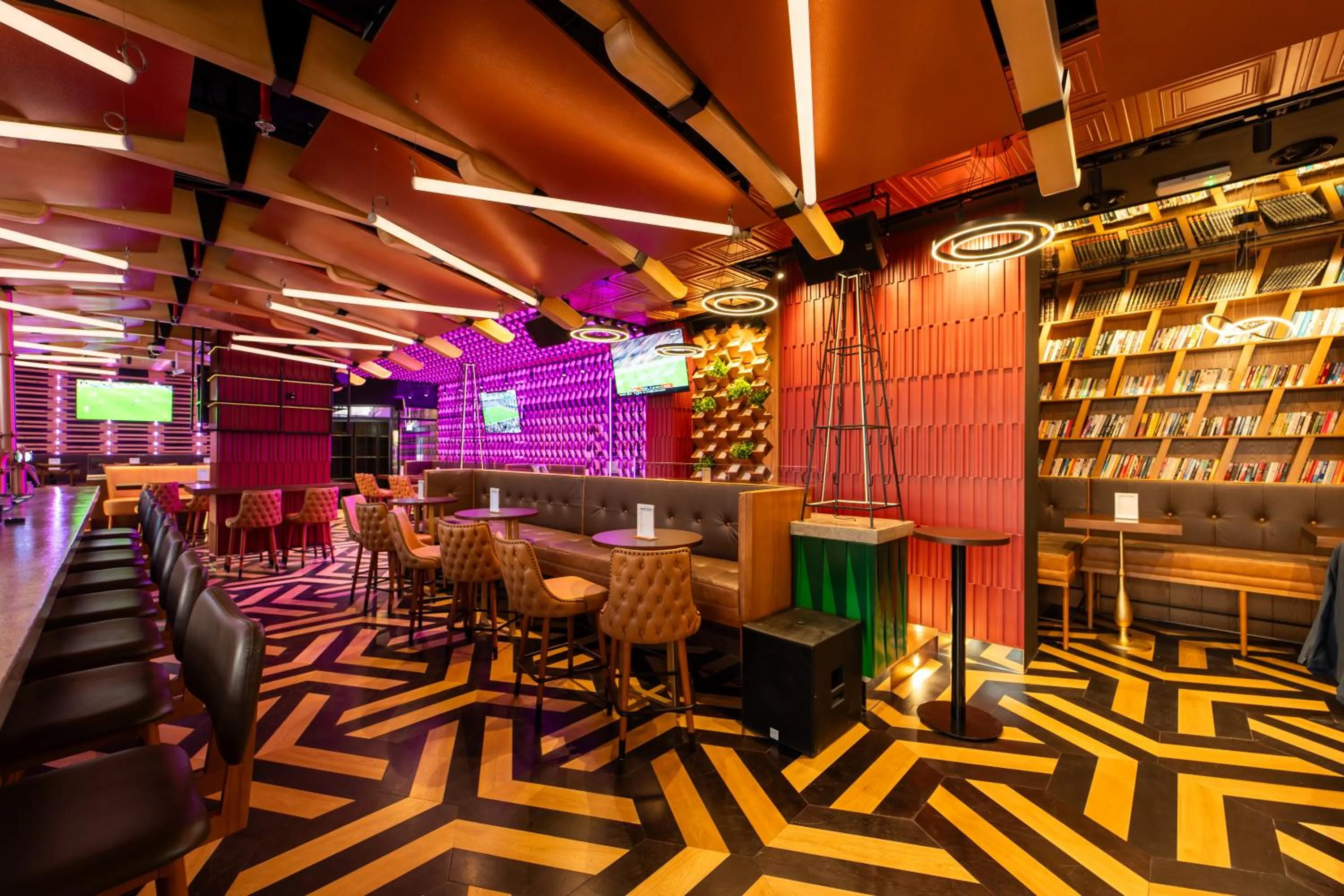 Restaurant/places to eat in Four Points by Sheraton Production City, Dubai