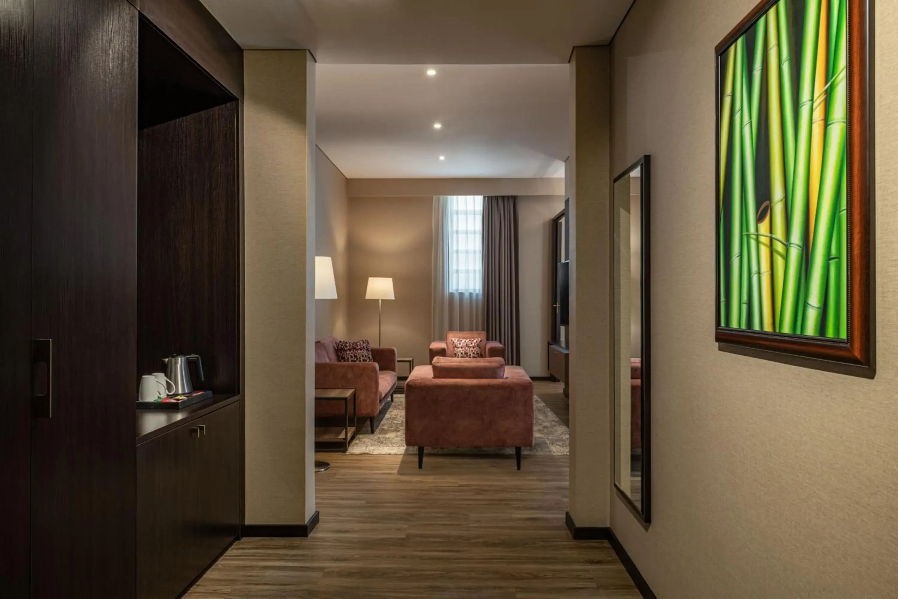 Premium Suite, (20% Discount on F&B outlet, A bottle of selected Beverage) in Four Points by Sheraton Production City, Dubai Premium Suite, (20% Discount on F&B outlet, A bottle of selected Beverage) in Four Points by Sheraton Production City, Dubai