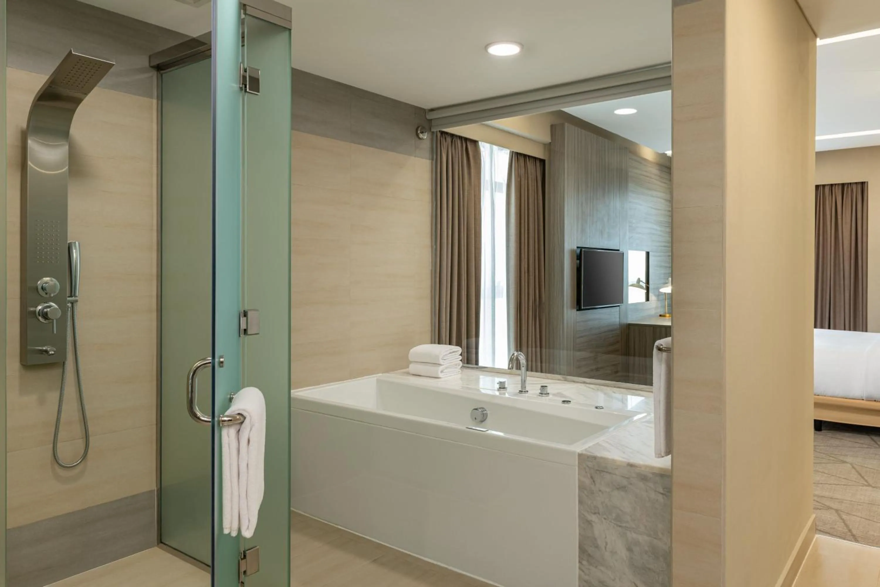 Bedroom, Bed in Four Points by Sheraton Production City, Dubai