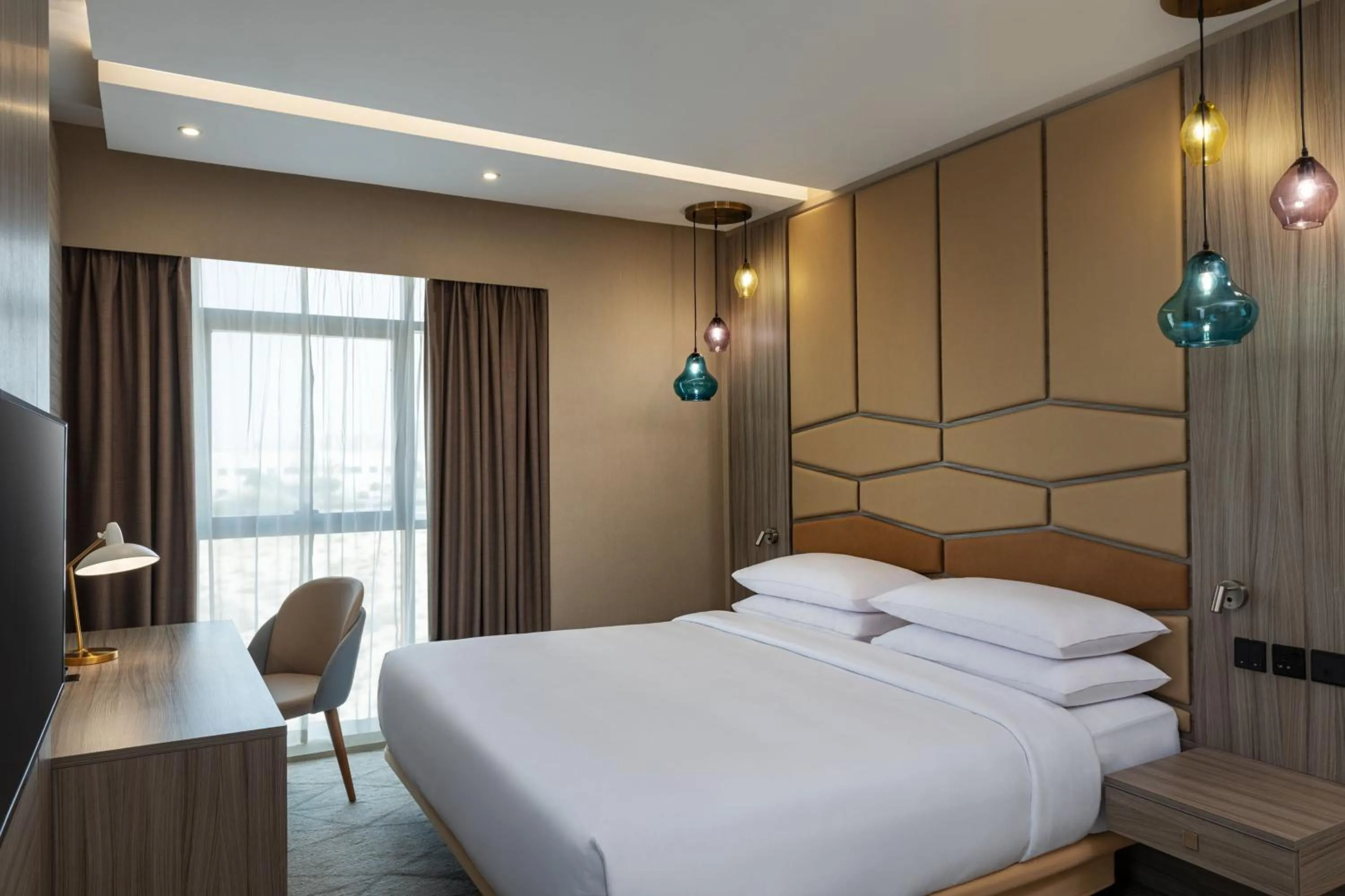 Bedroom, Bed in Four Points by Sheraton Production City, Dubai